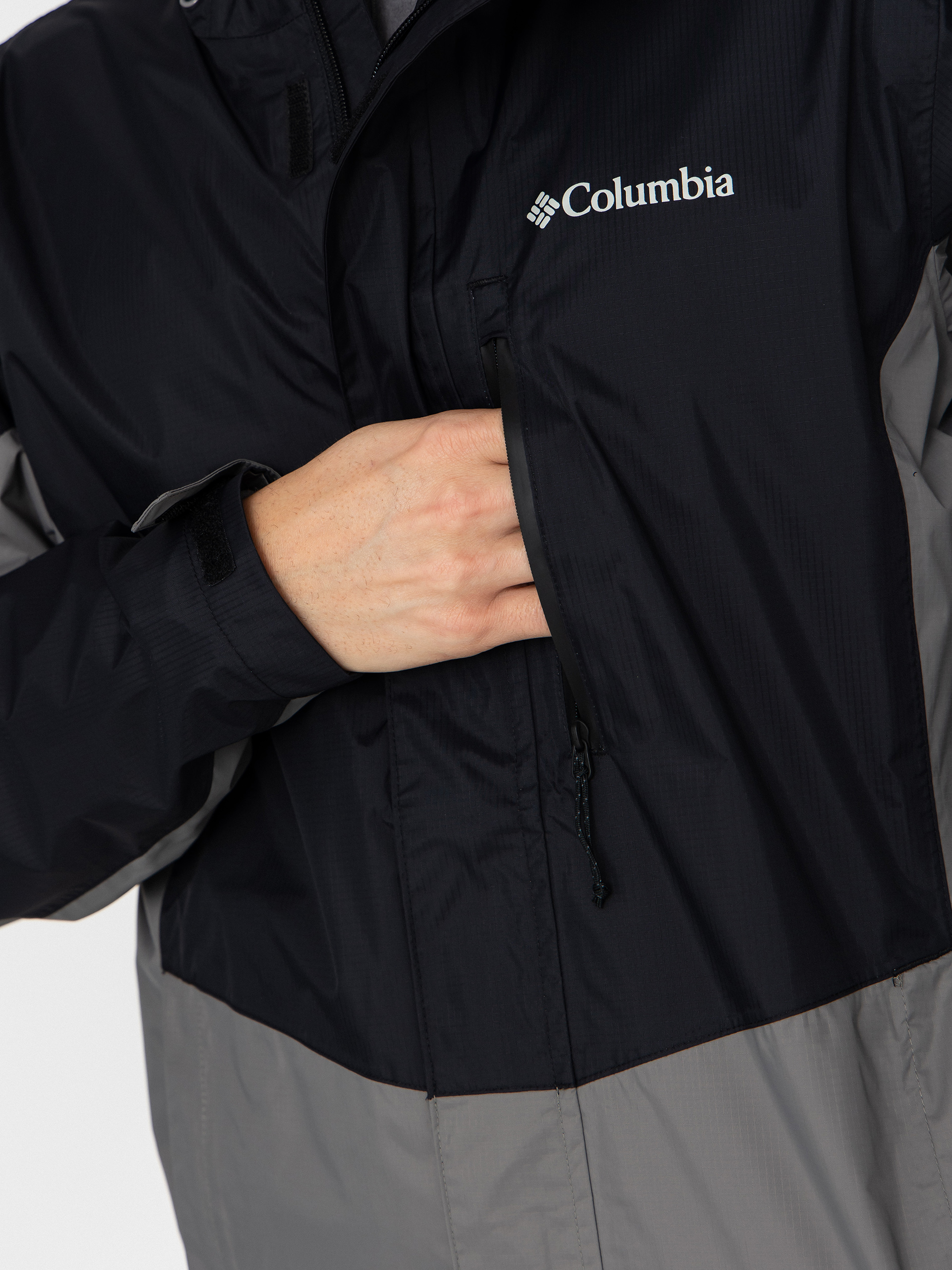 Яке Columbia Pouring Adventure III (black/city grey)