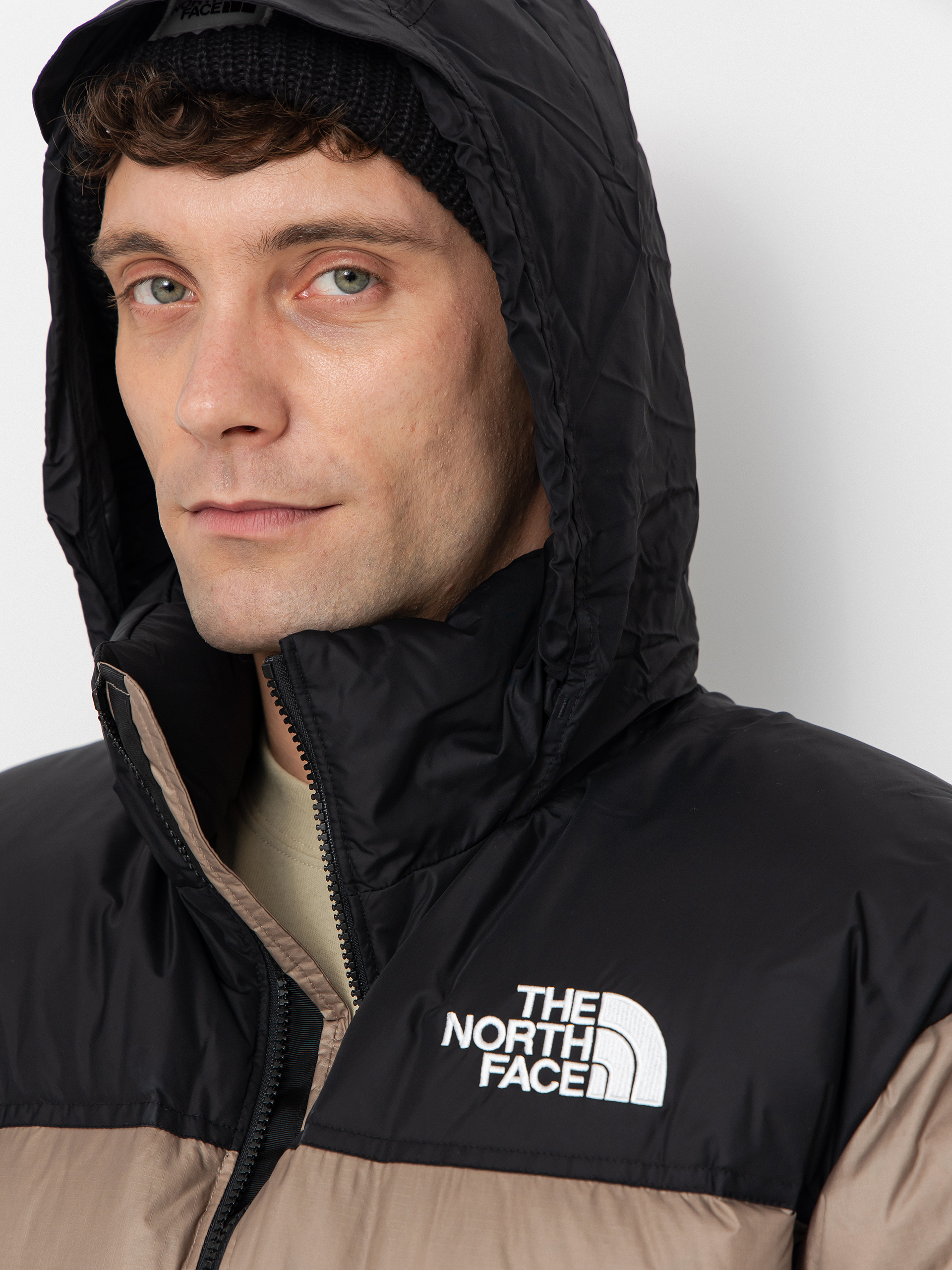 Яке The North Face 1996 Retro Nuptse (mocha brown/tnf black)