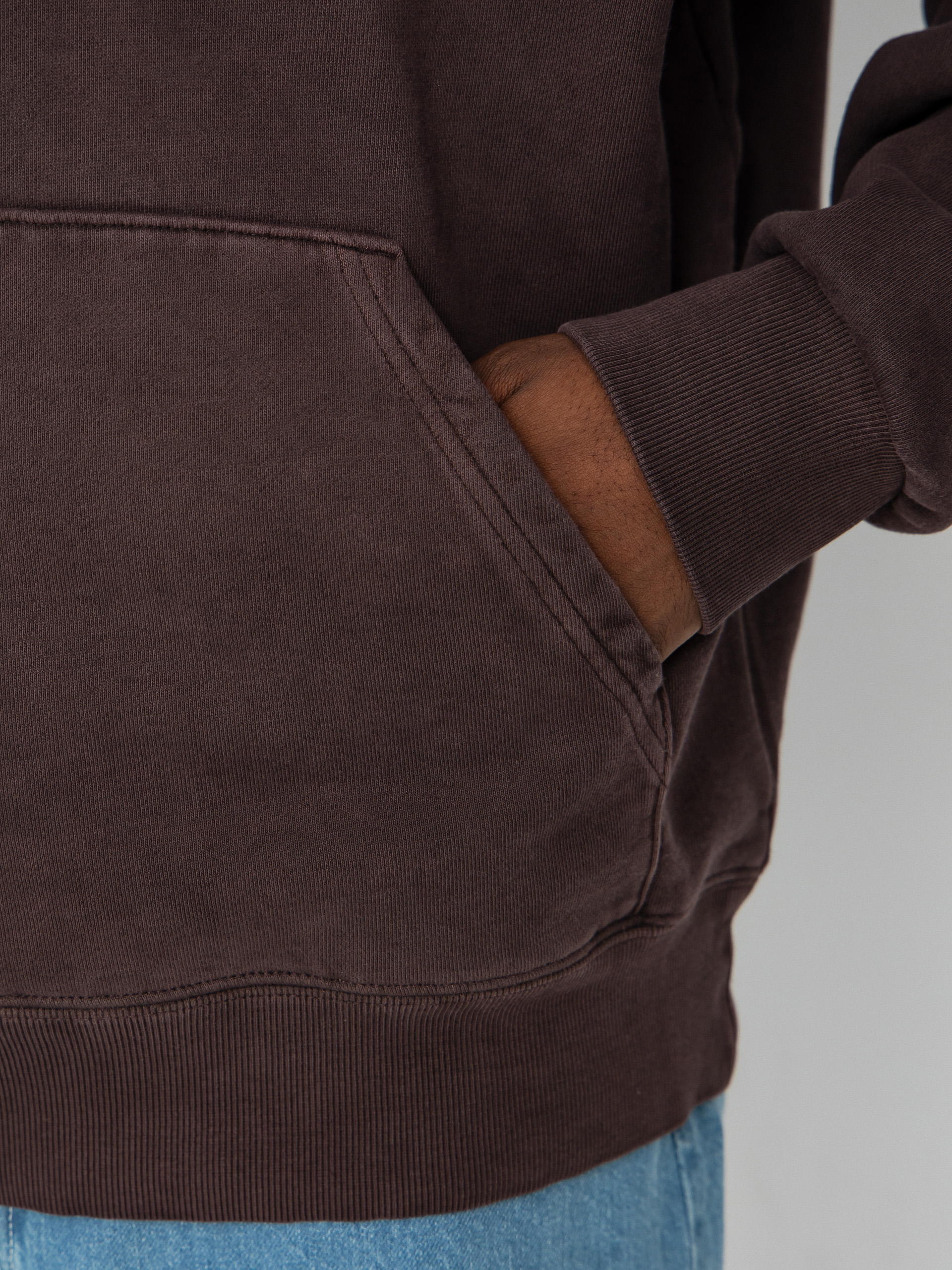 Суитшърт с качулка Carhartt WIP Vista HD (palisander/garment dyed)