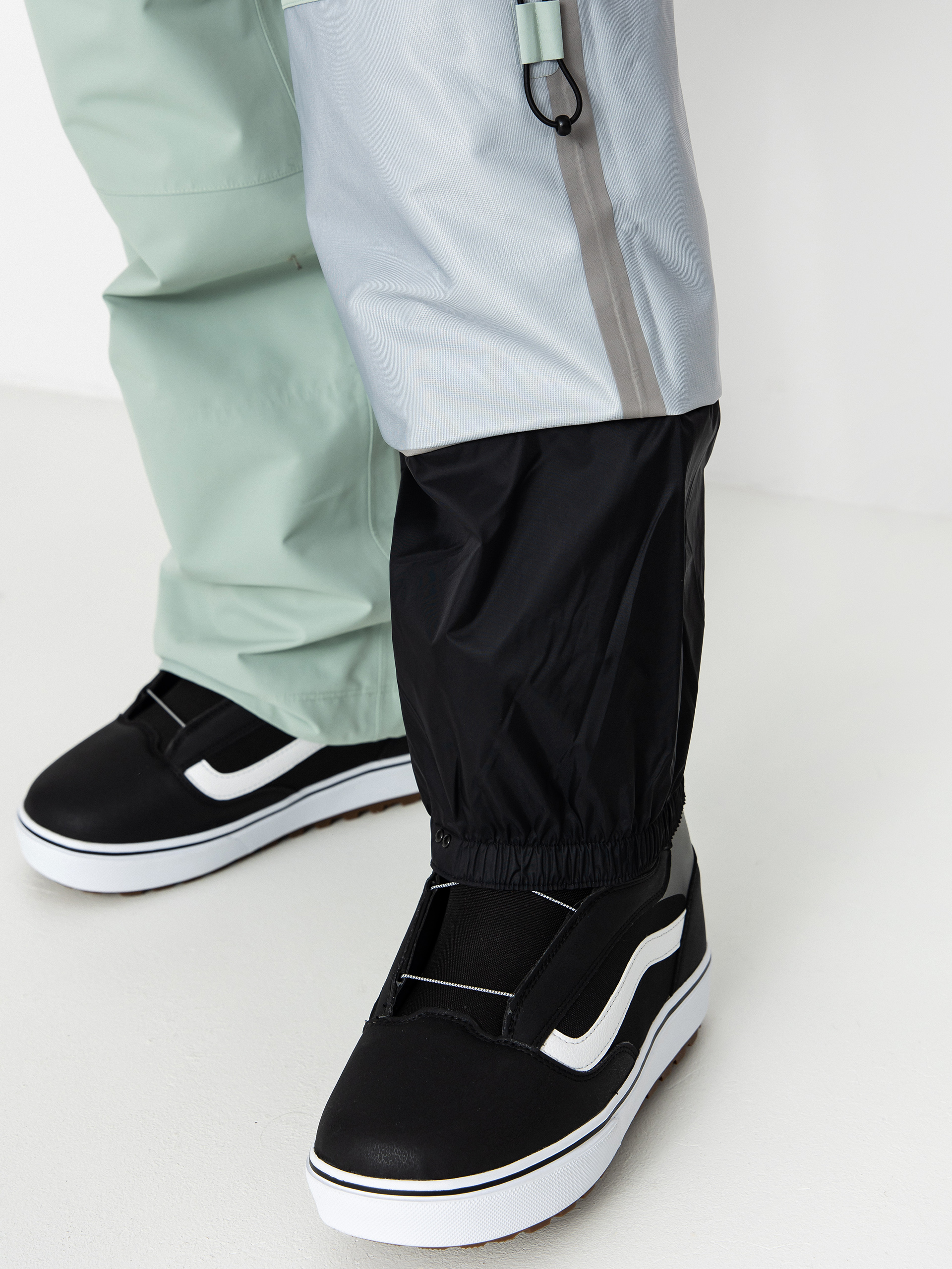 Мъжко Сноуборд панталони Vans MTE High Country 3L 2.0 (gray olive)