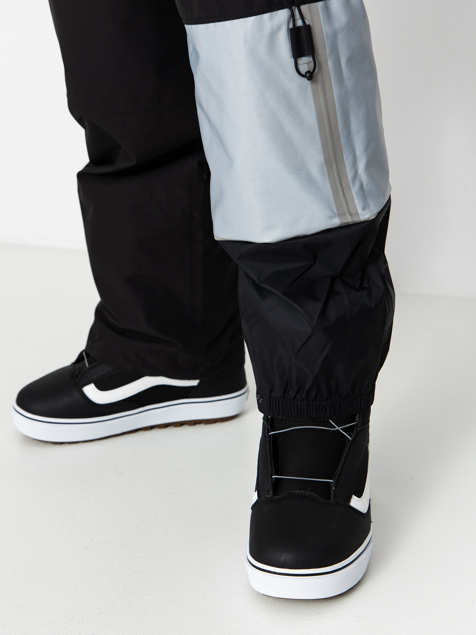 Мъжко Сноуборд панталони Vans MTE High Country 3L 2.0 (black)