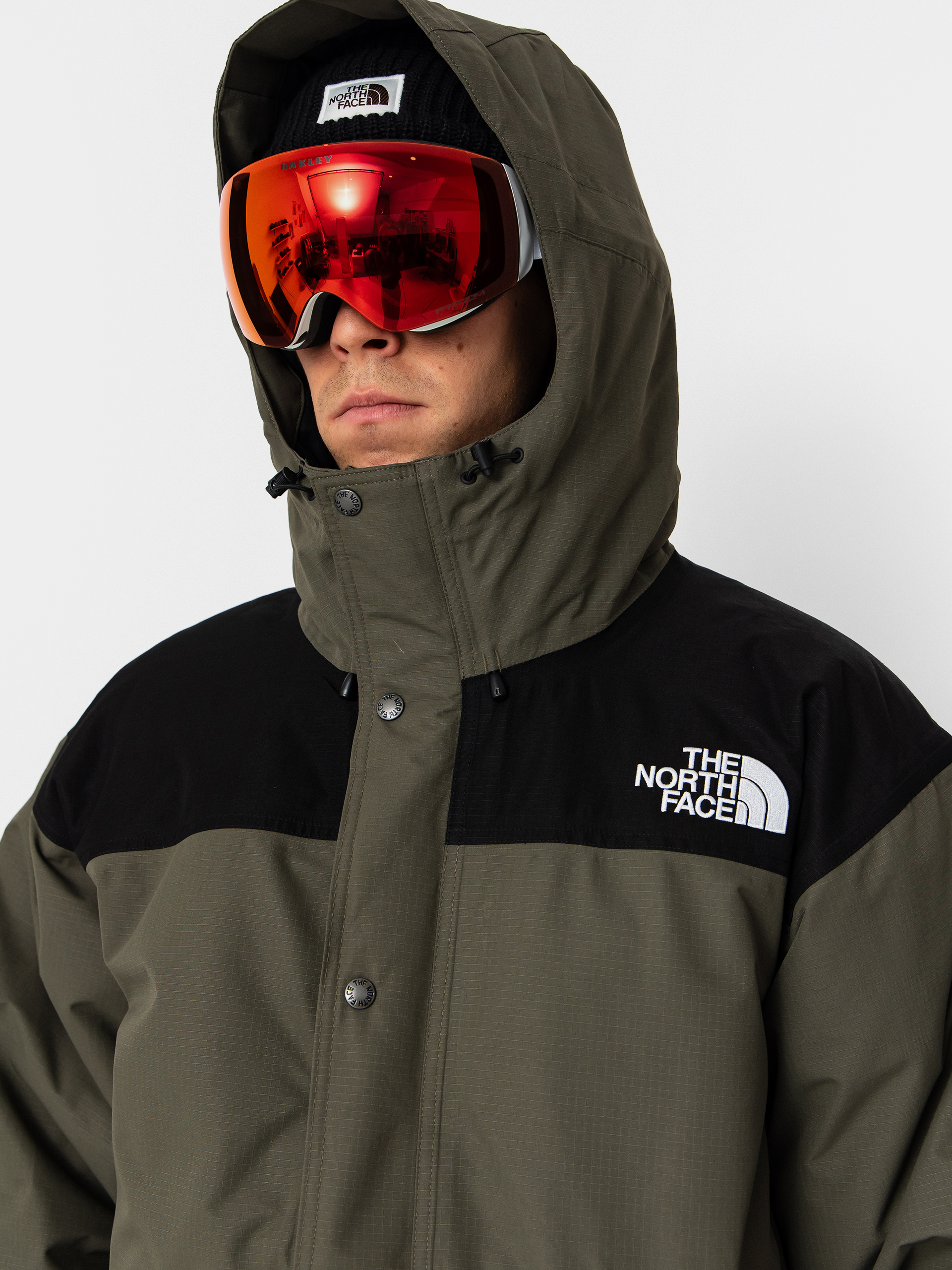 Яке The North Face Mountain Down (new taupe green/tnf black)