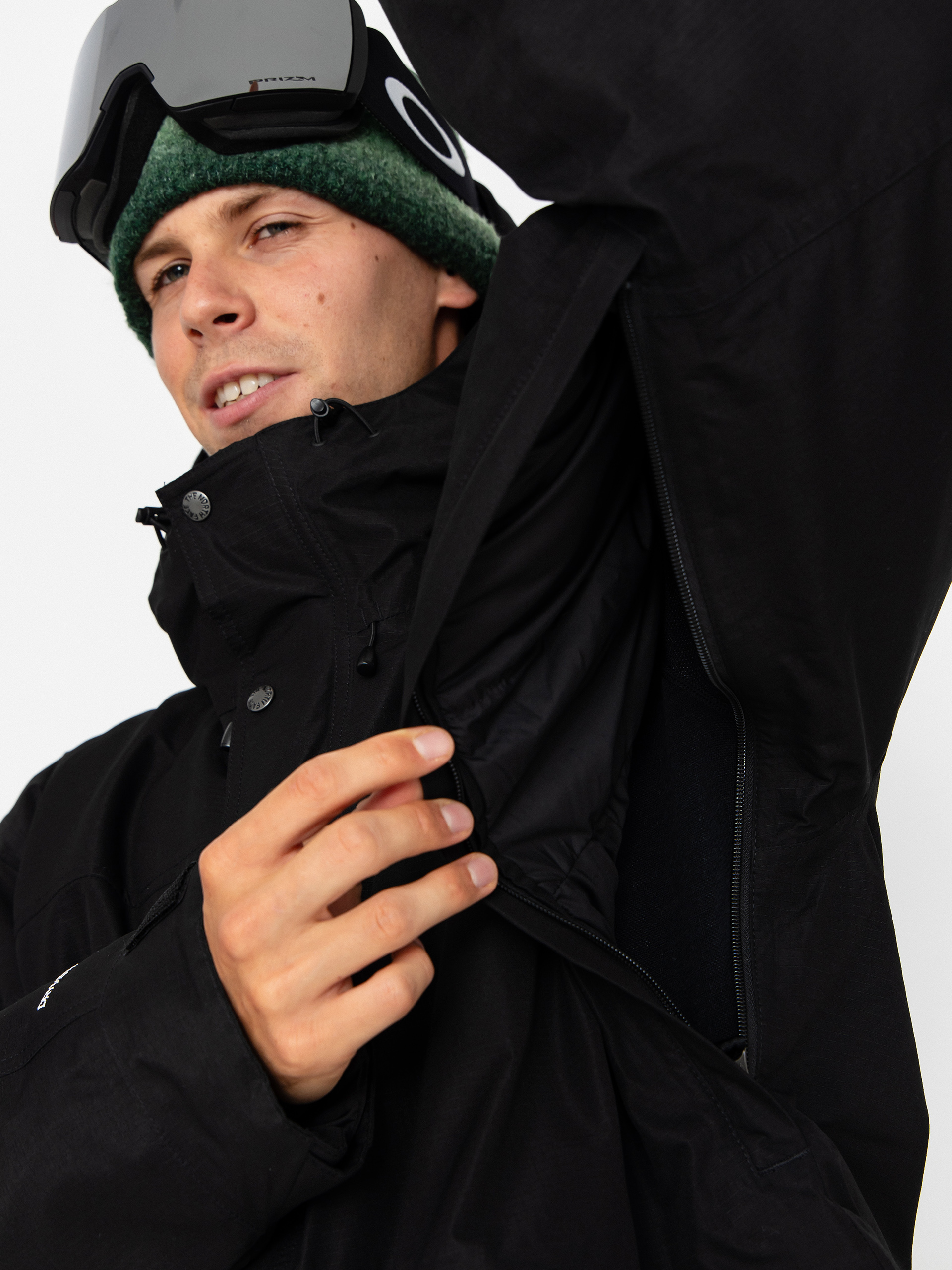Яке The North Face Mountain Down (tnf black)