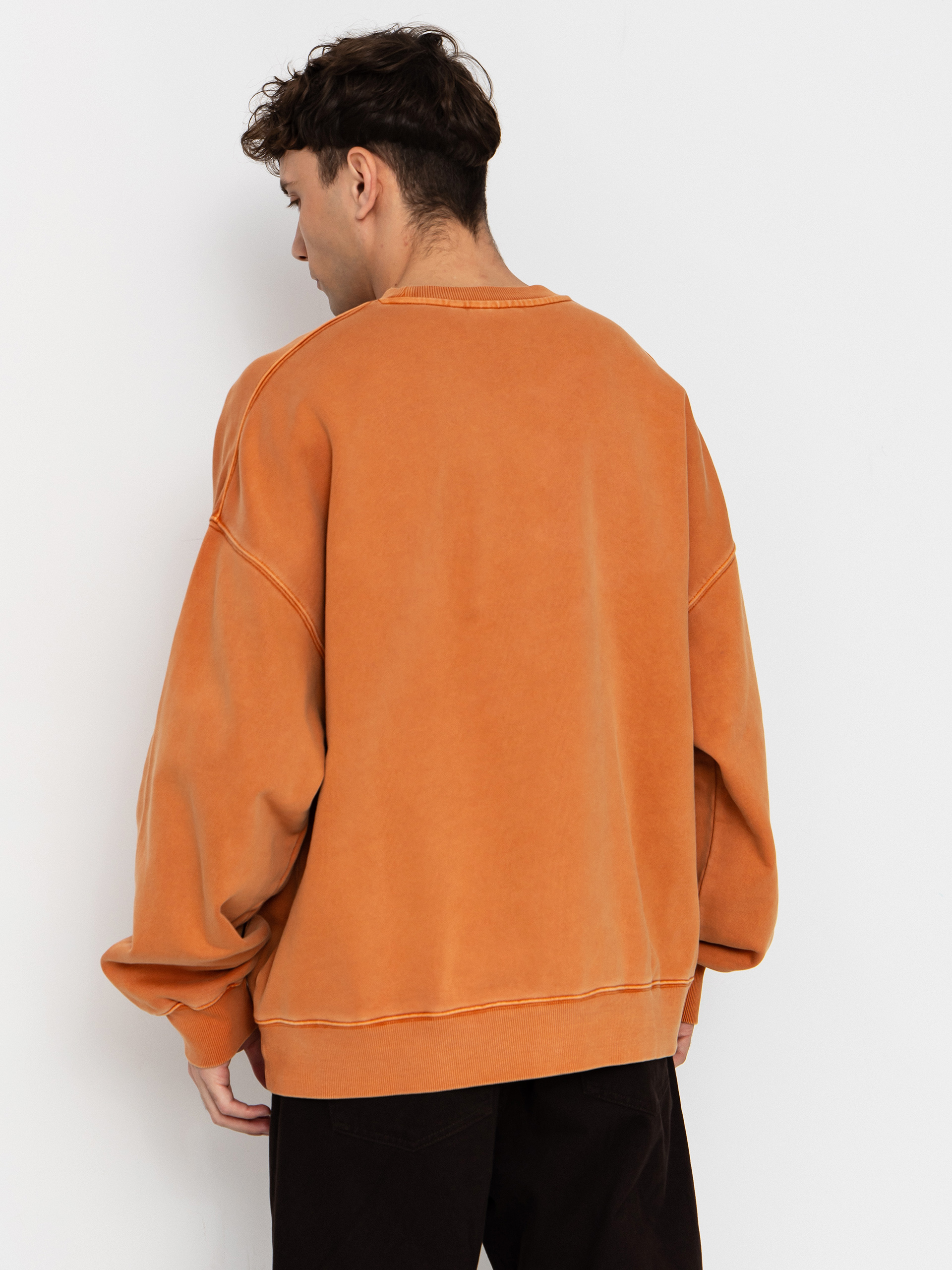 Суитшърт Carhartt WIP Benton (redhaven/garment dyed)