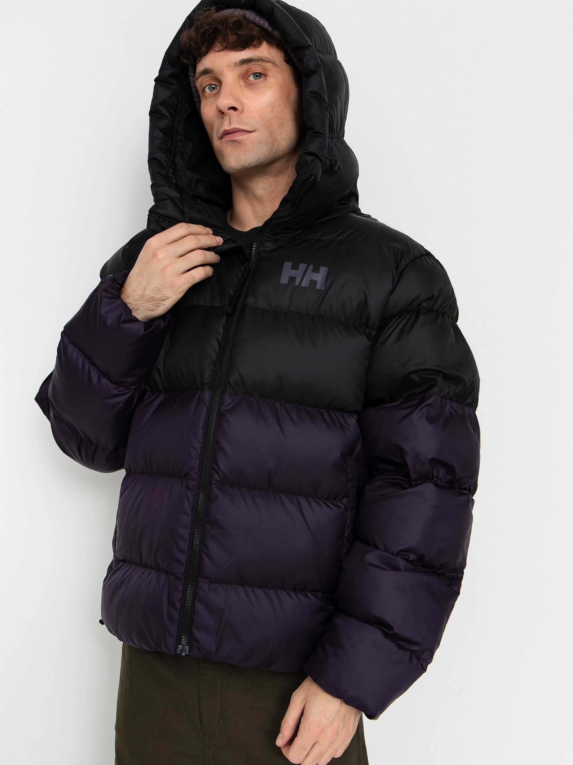 Яке Helly Hansen Active Puffy (black grape)