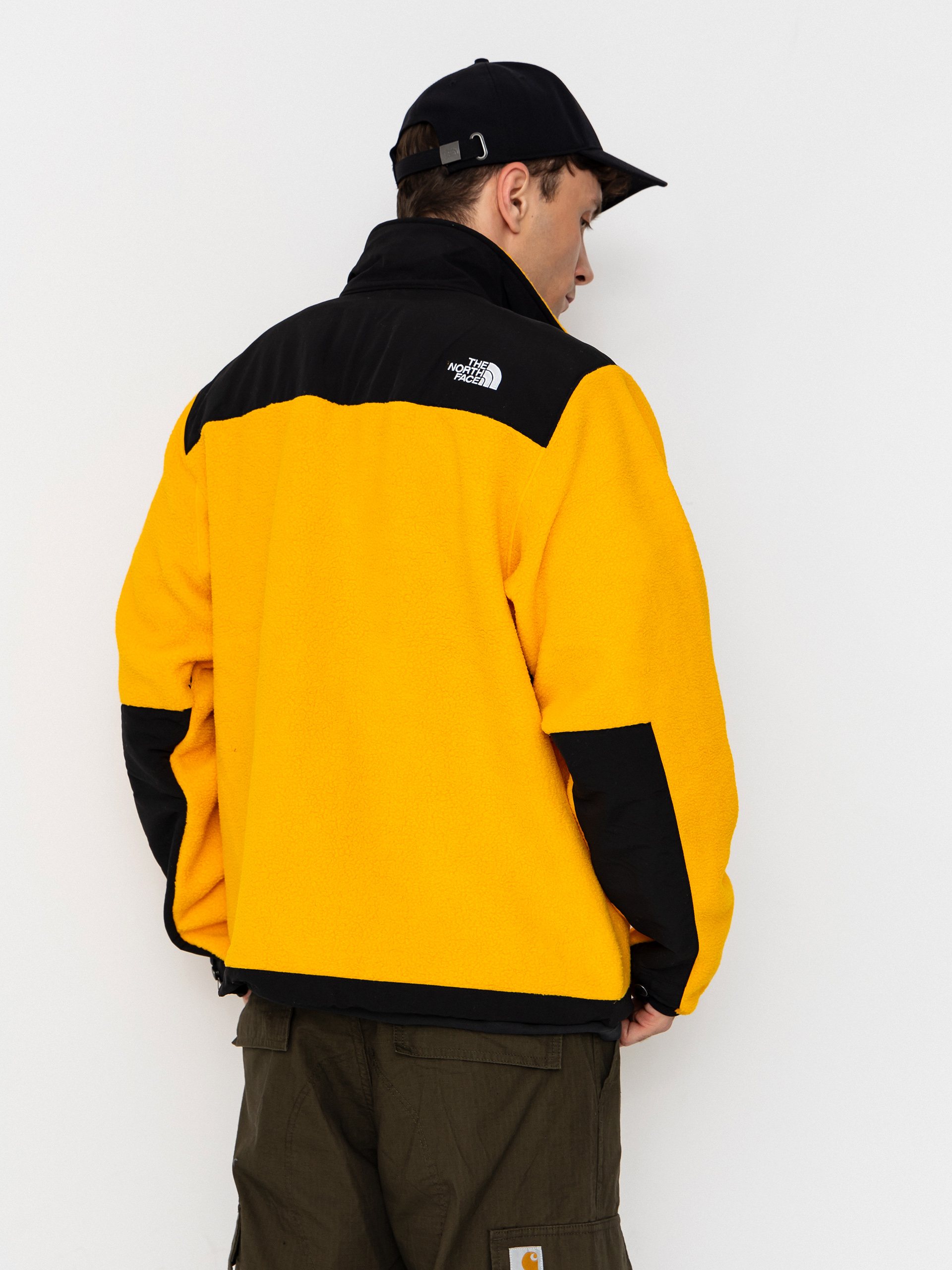 Яке The North Face Retro Denali (summit gold/tnf black)