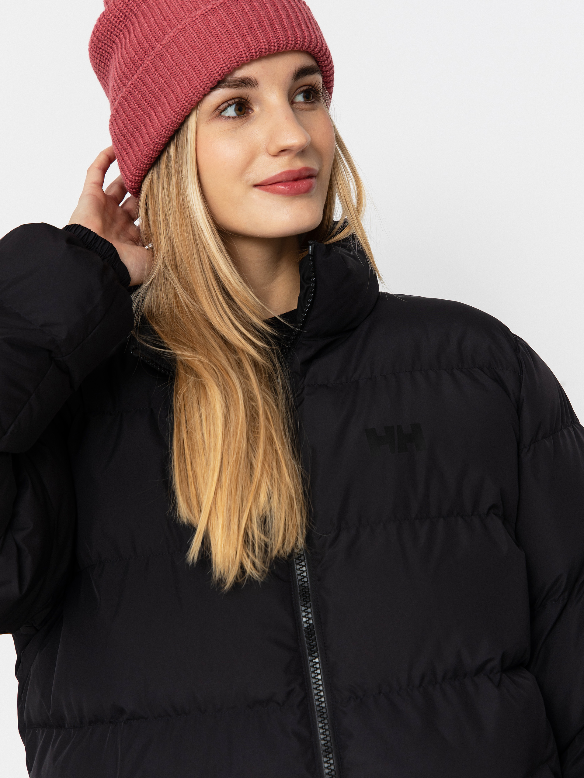 Яке Helly Hansen Yu 23 Reversible Puffer (black)