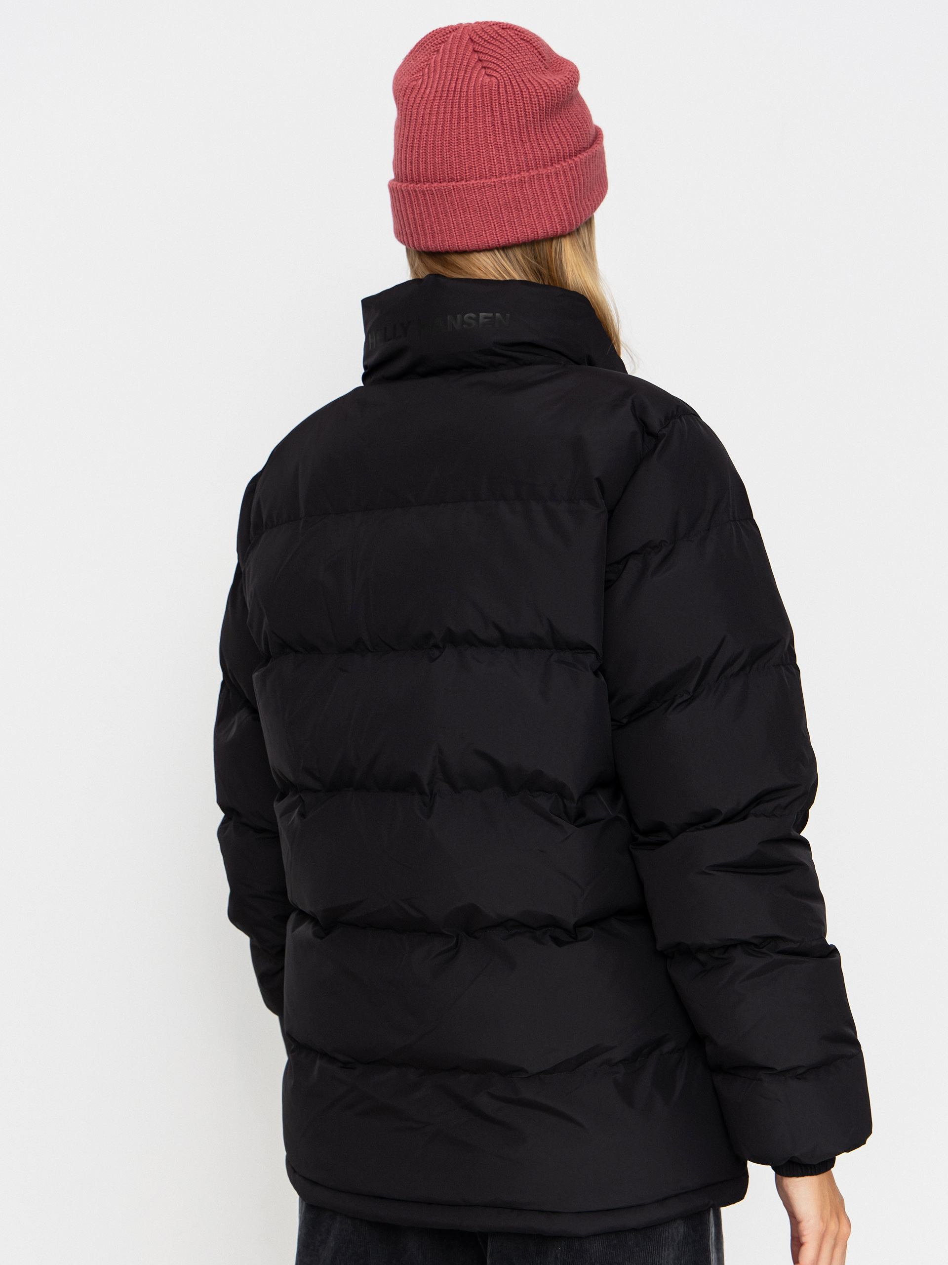 Яке Helly Hansen Yu 23 Reversible Puffer (black)