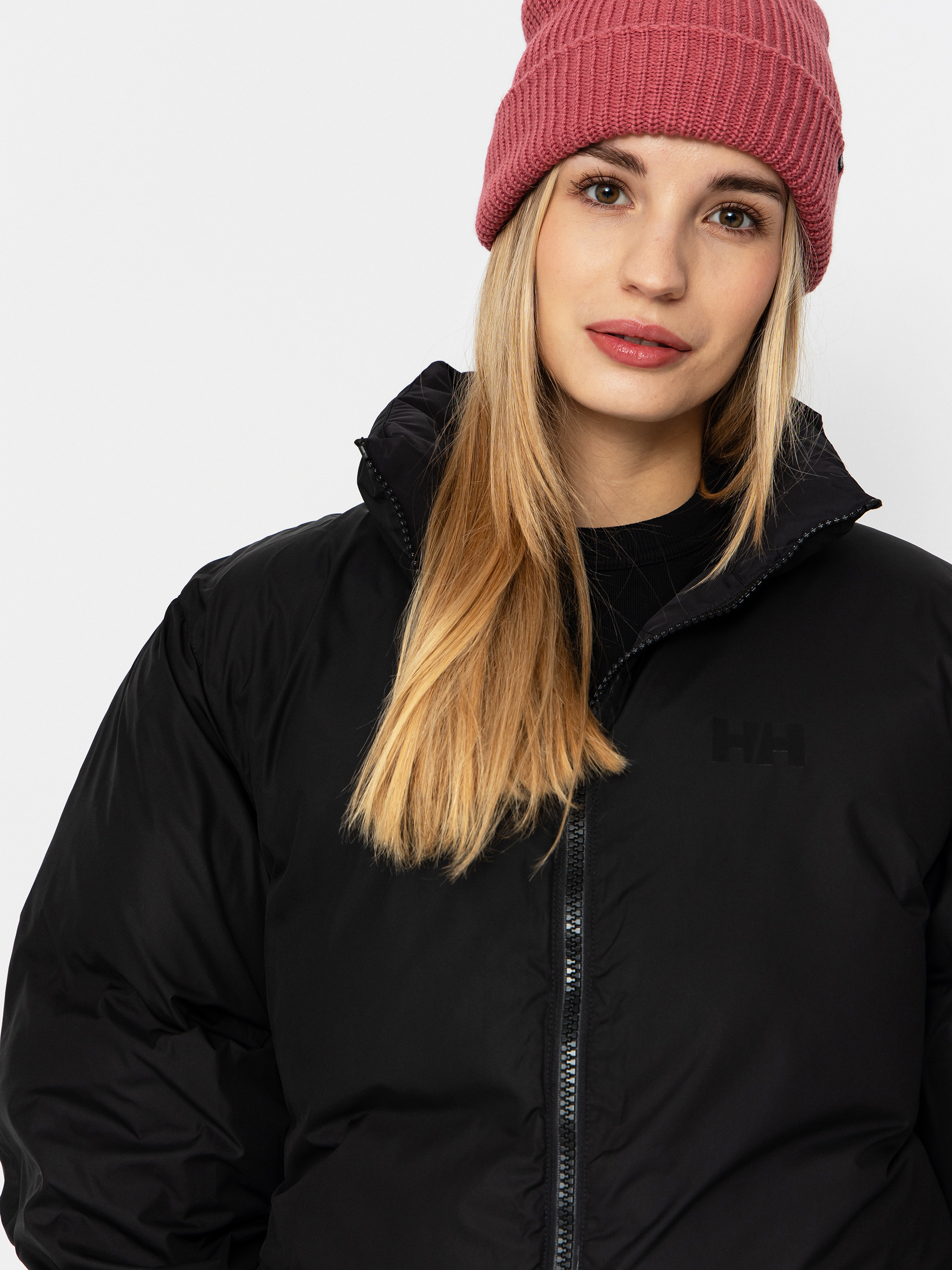 Яке Helly Hansen Yu 23 Reversible Puffer (black)