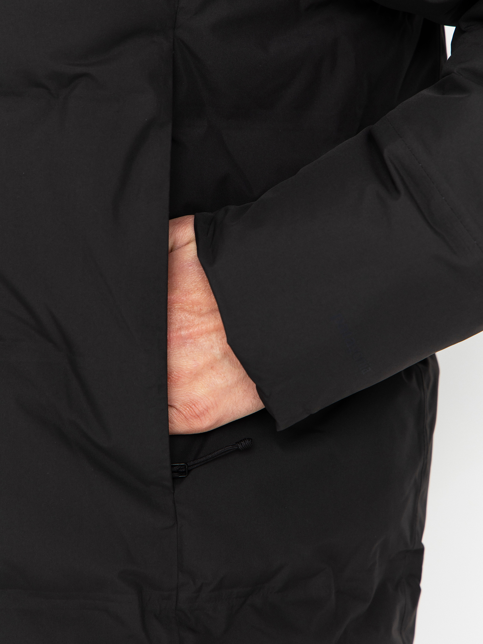 Яке Patagonia Jackson Glacier Parka (black)