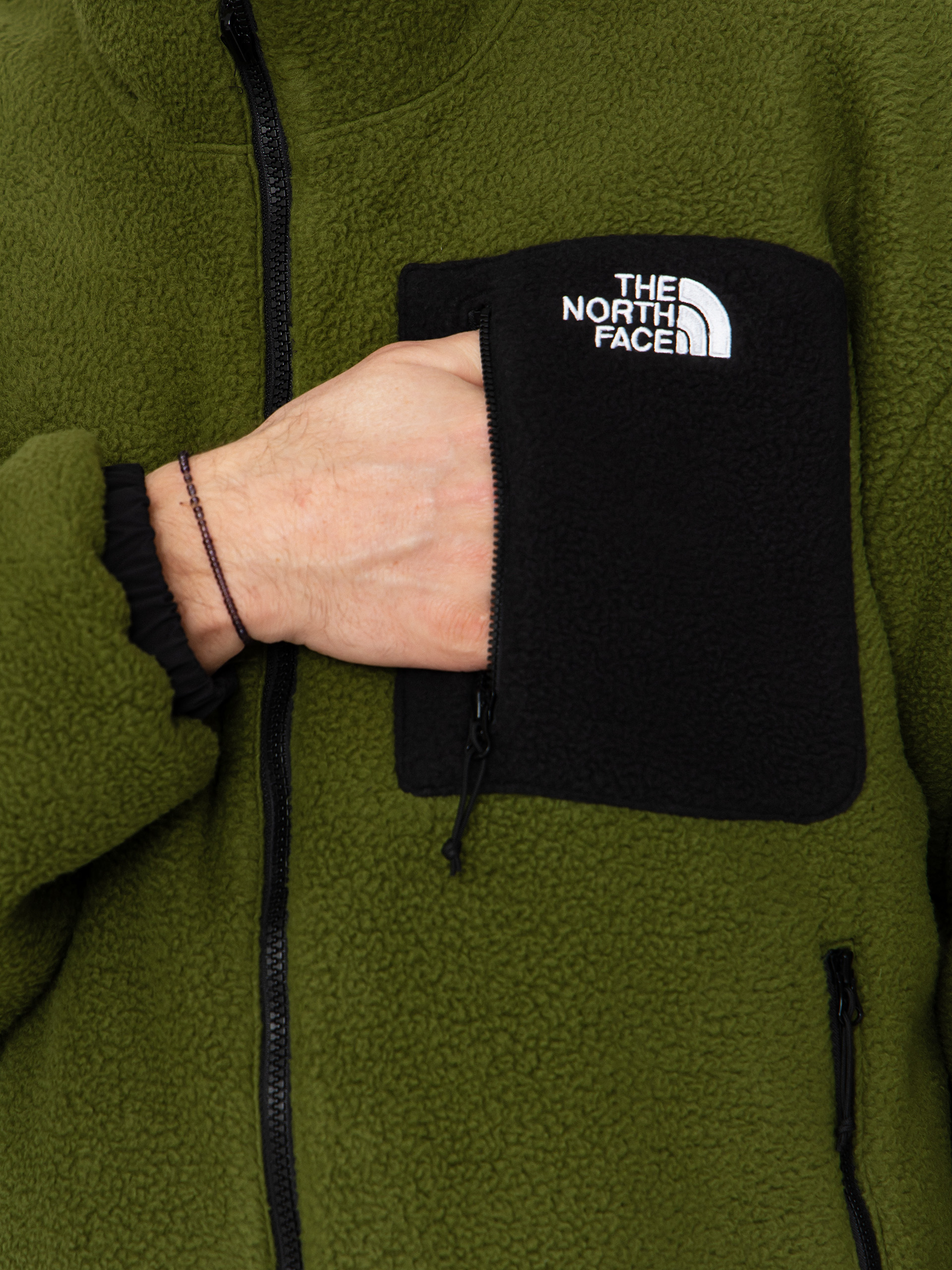 Яке The North Face Yumiori Reversible (tnf black/woodland gree)