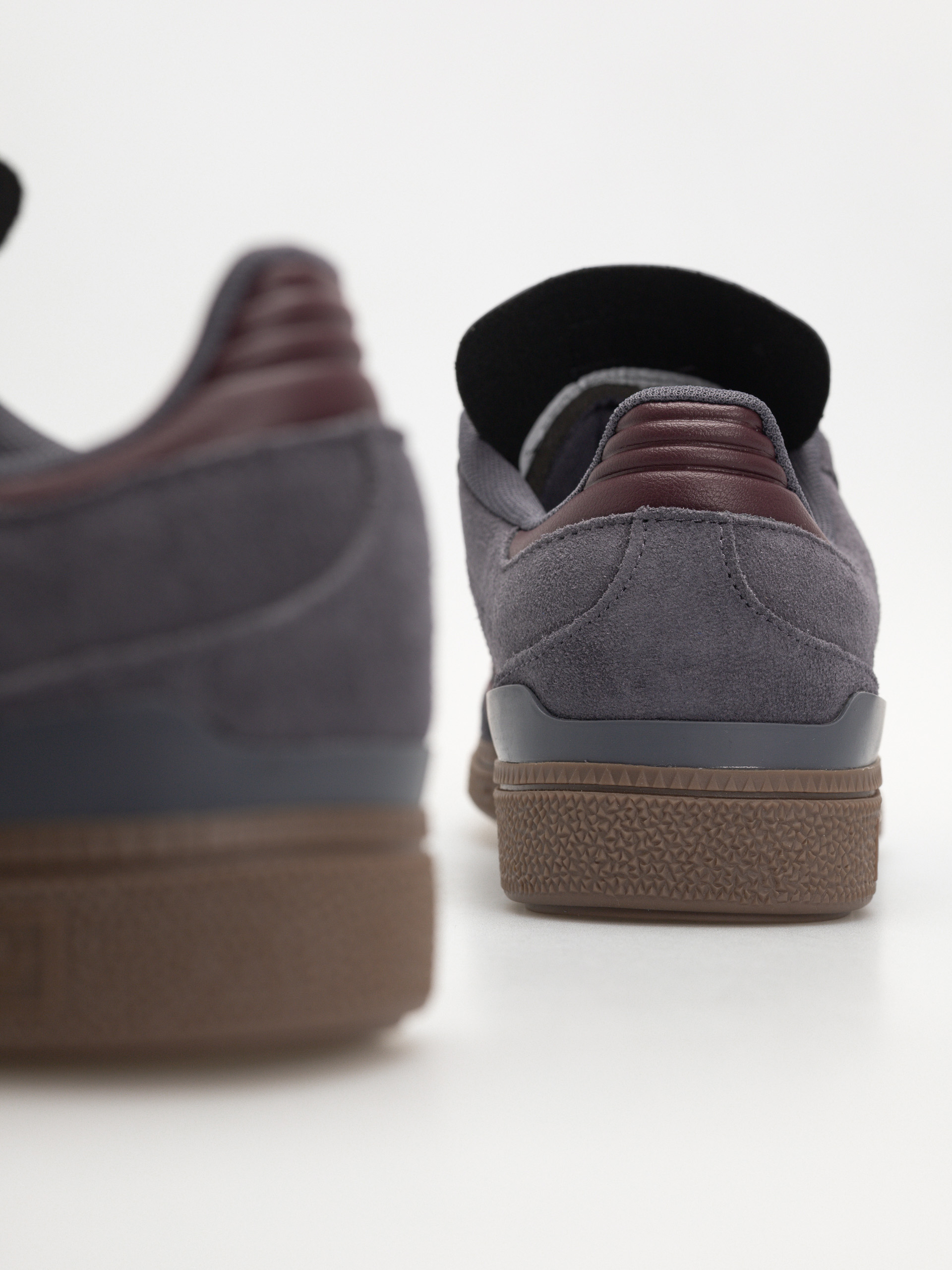 Обувки adidas Busenitz (maroon/gum5)