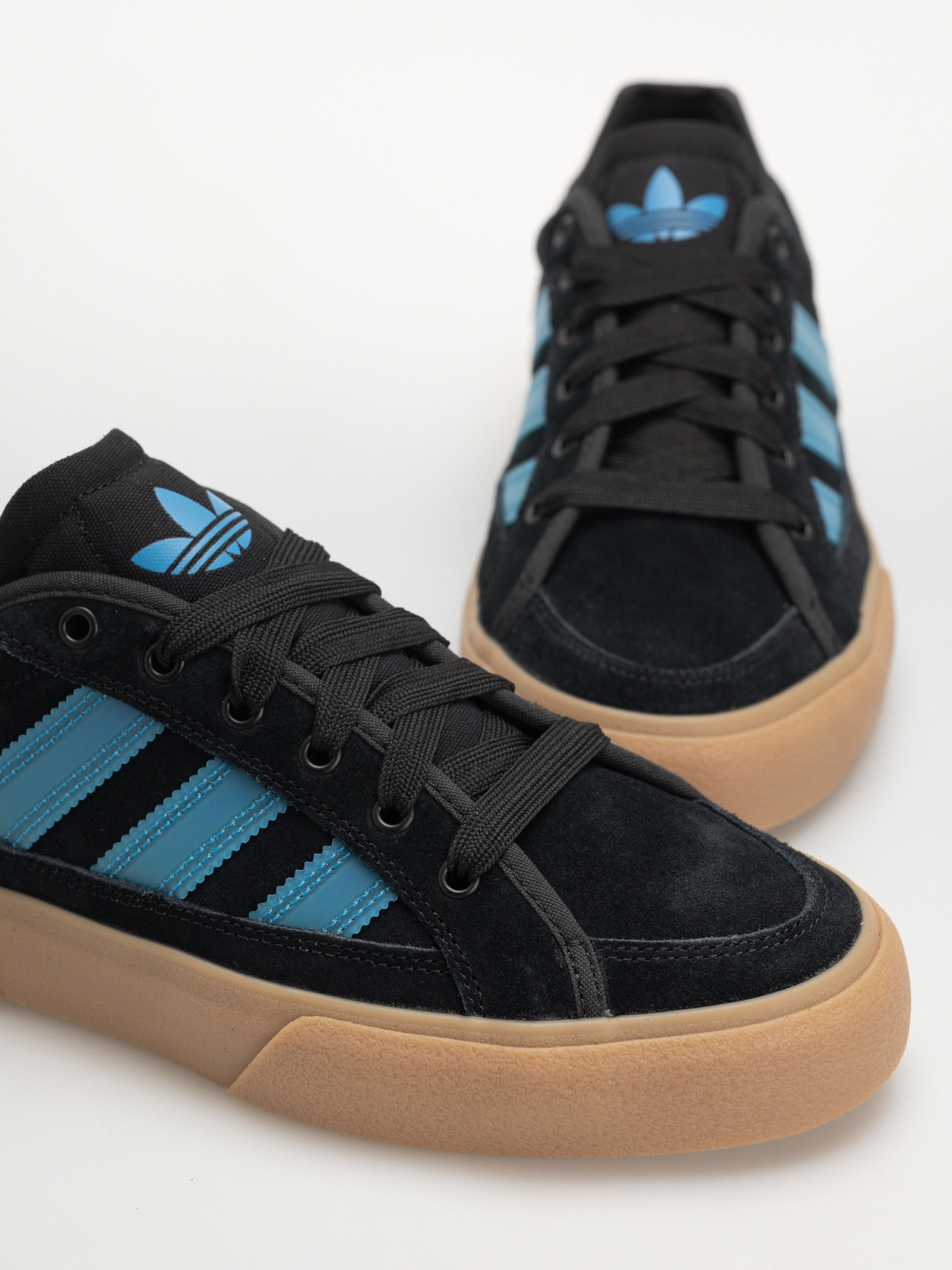 Обувки adidas Court Tns Premiere (cblack/gum4)