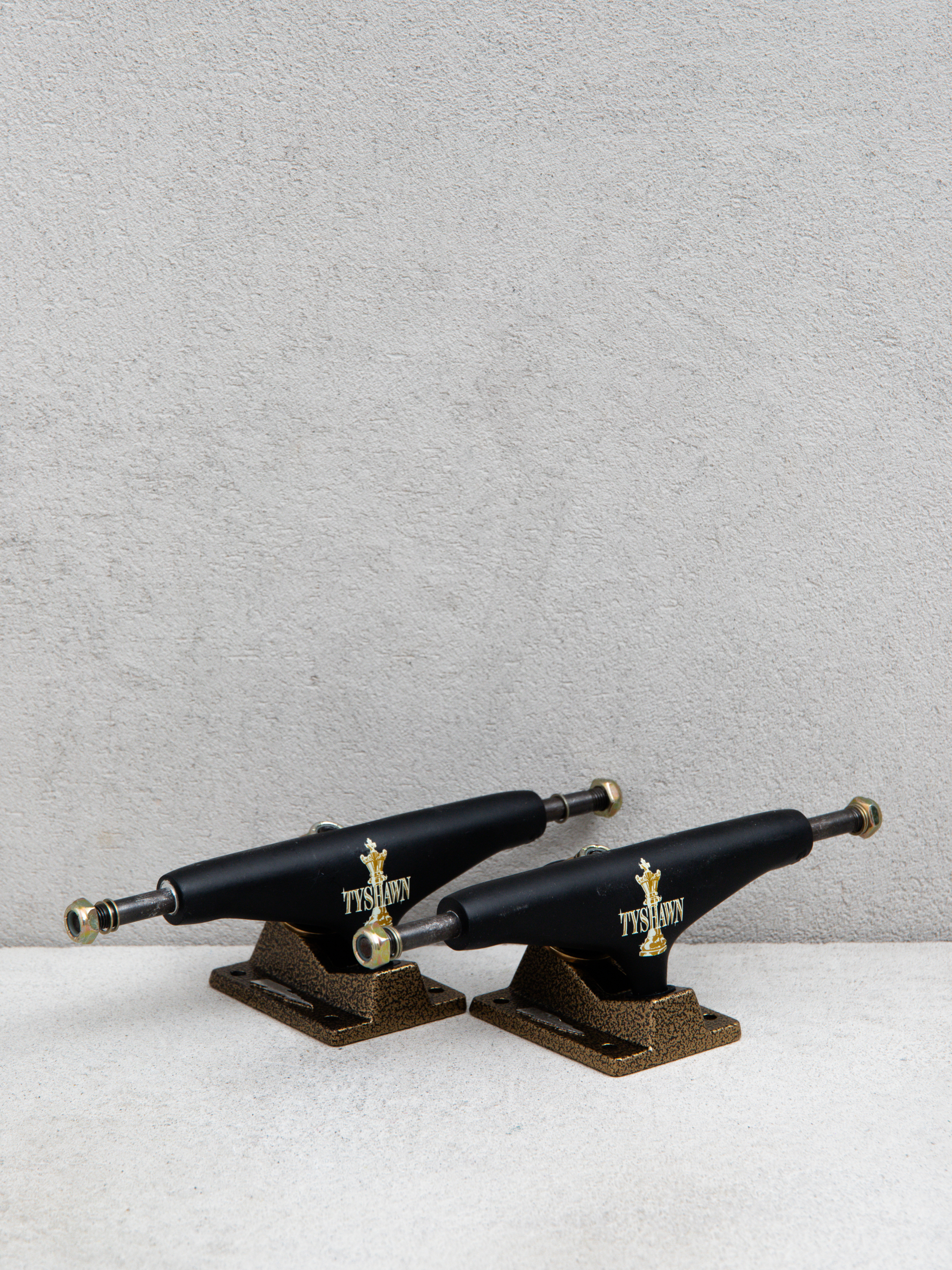 Колесари Thunder Tyshawn Endgame Pro Editions (black/gold)