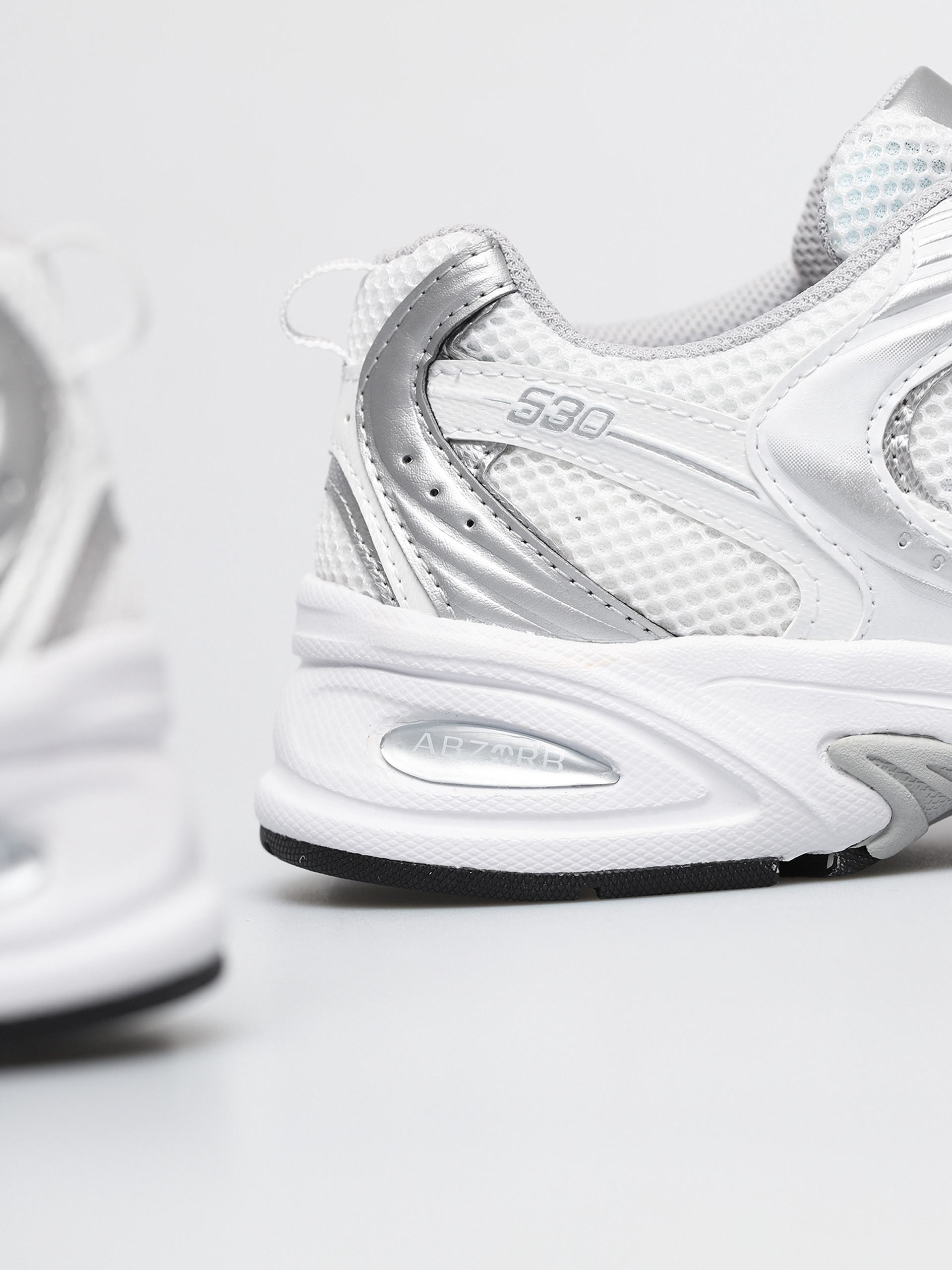 New Balance Обувки 530 (white)