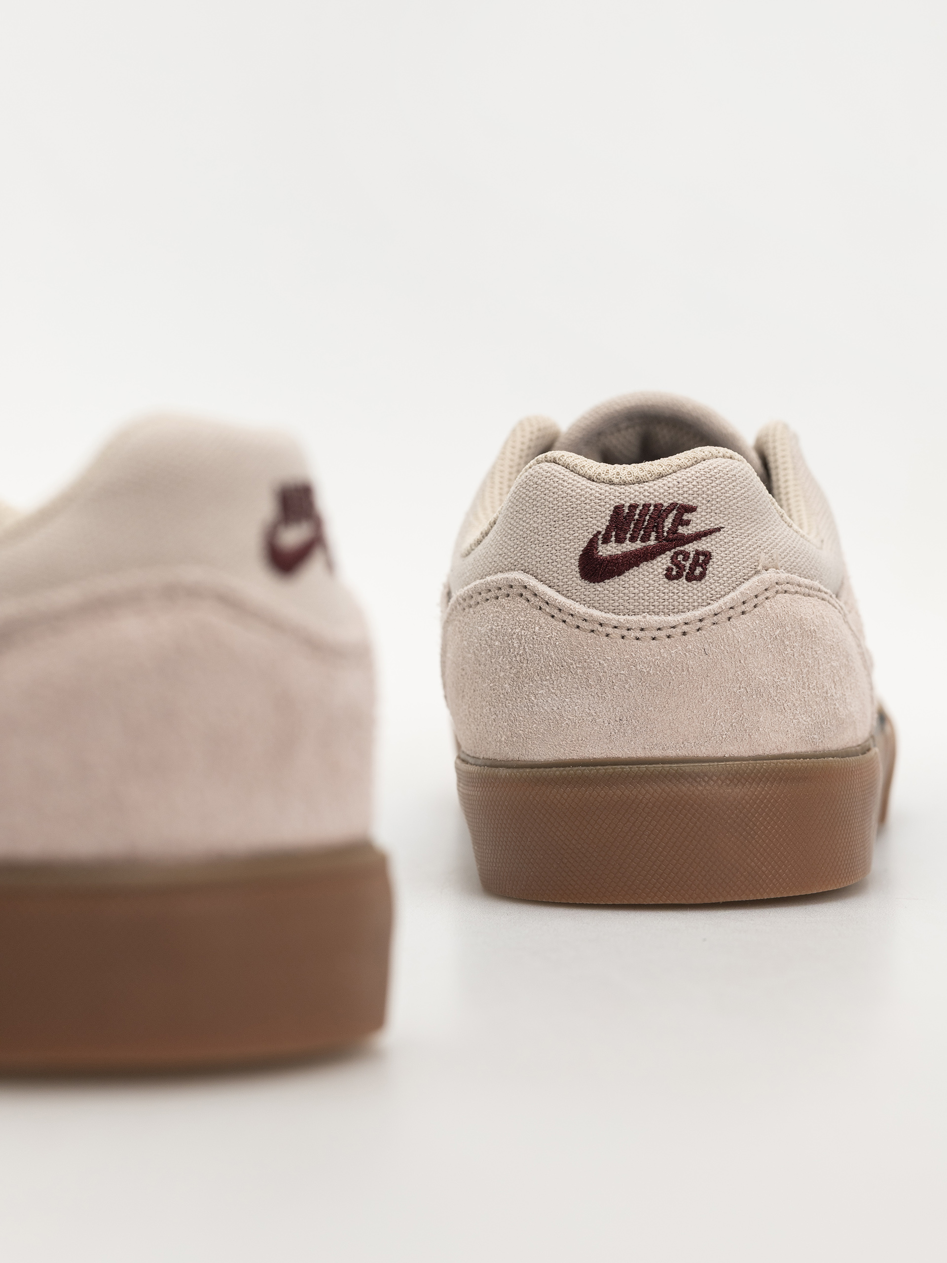 Обувки Nike SB Malor (cream ii/burgundy crush phantom)
