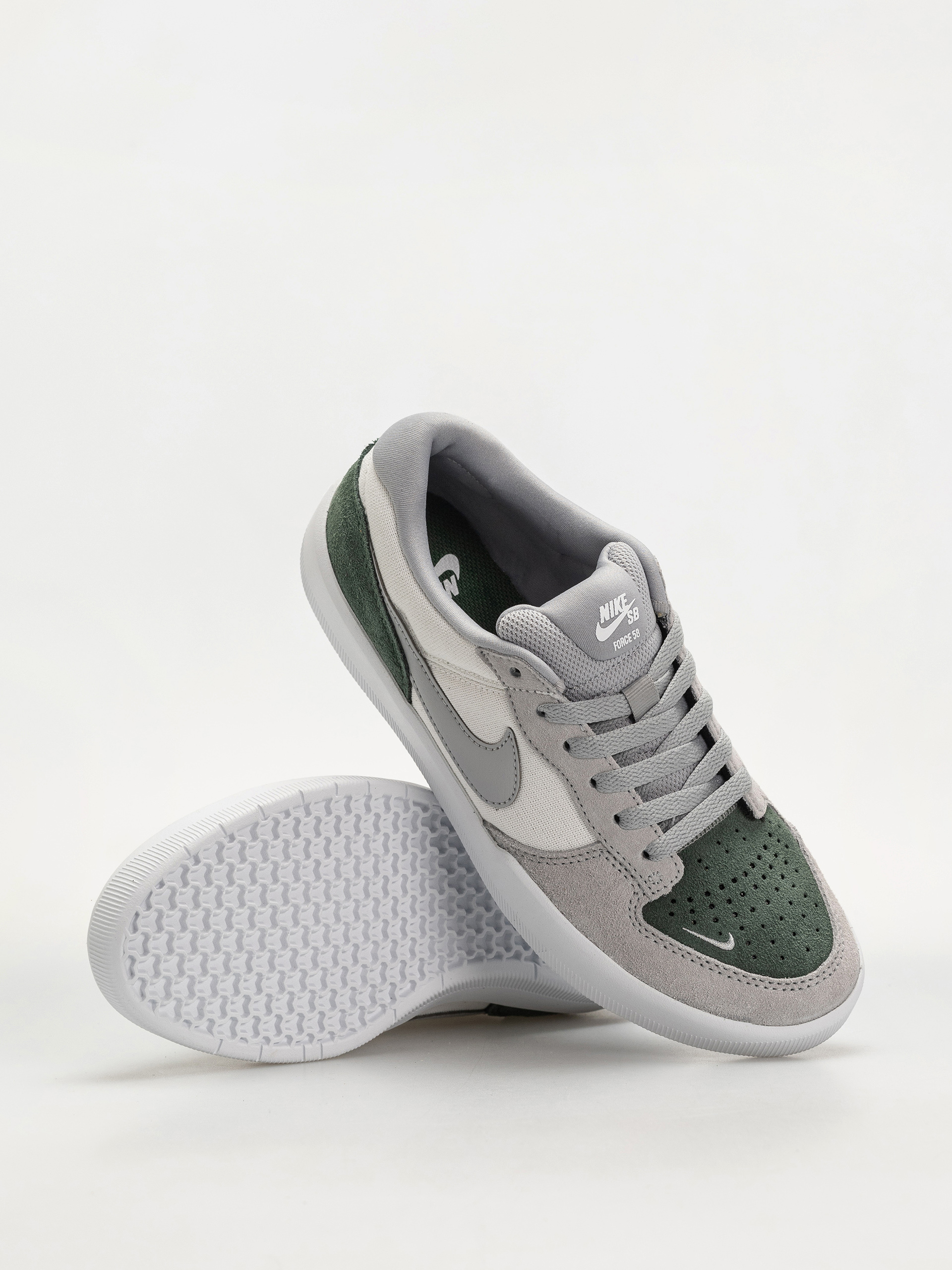 Обувки Nike SB Force 58 (white/flt silver fir white)