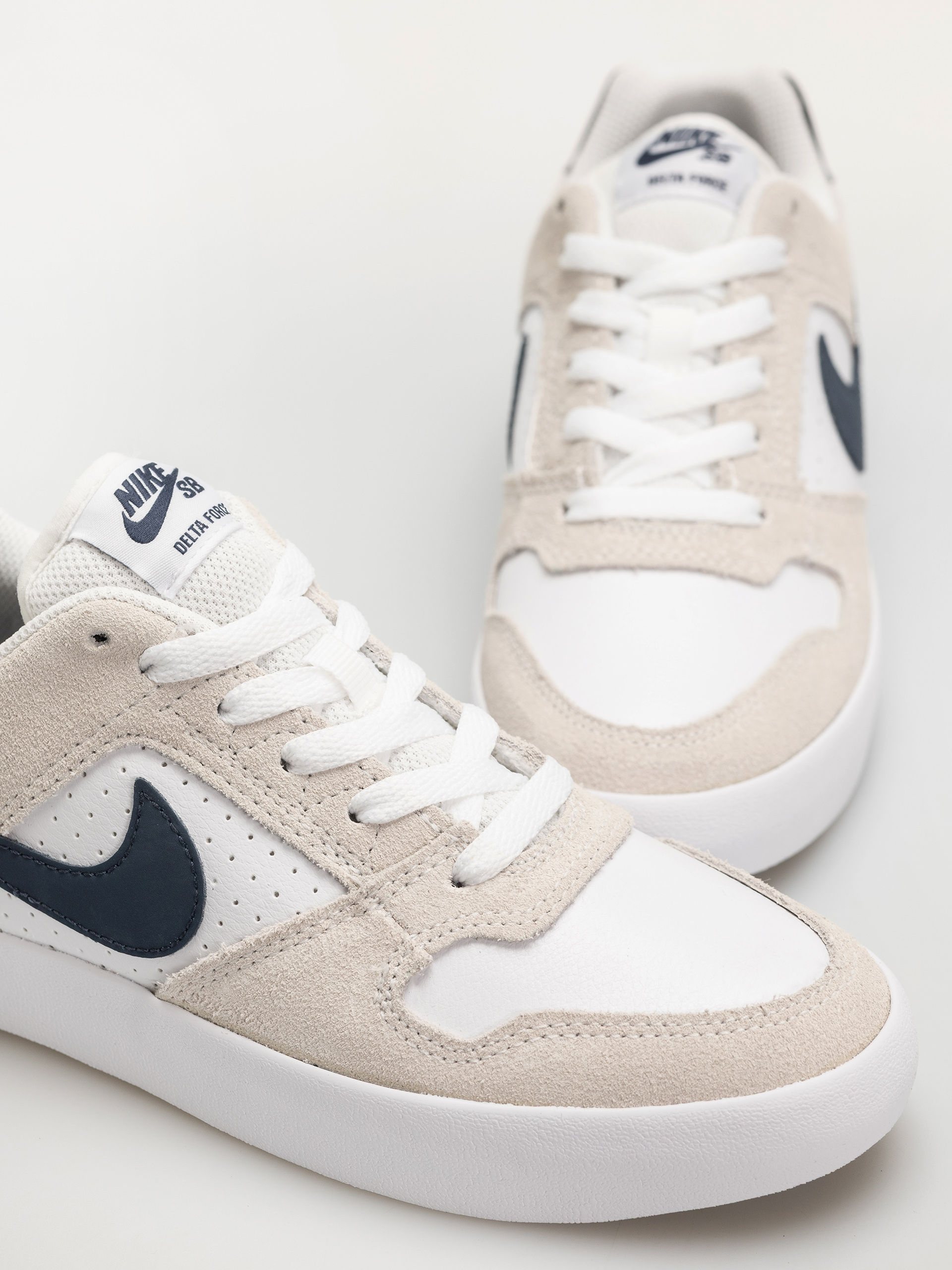 Обувки Nike SB Sb Delta Force Vulc (white/thunder blue black)