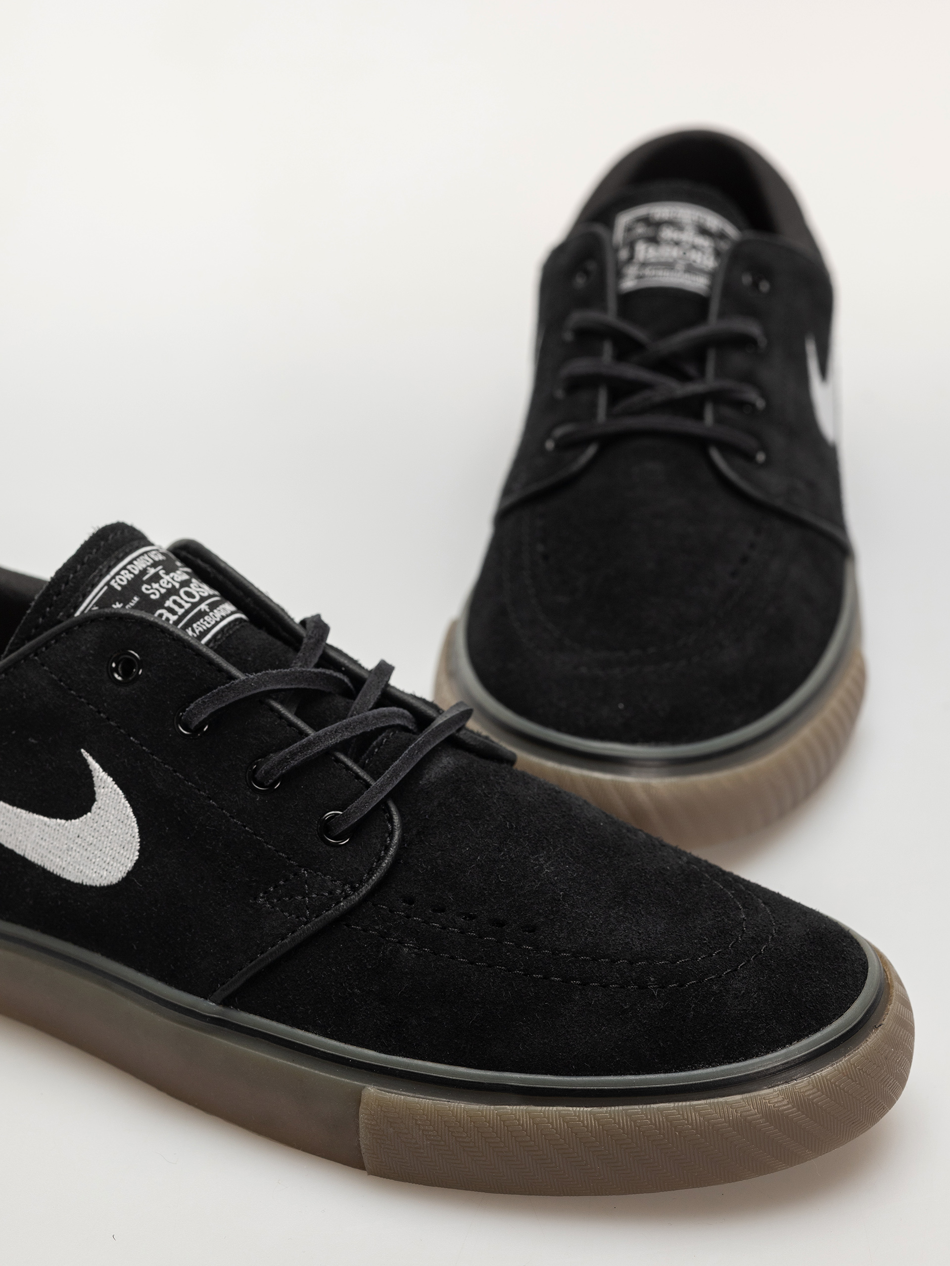 Обувки Nike SB Zoom Janoski Og+ (black/white black gum light brown)