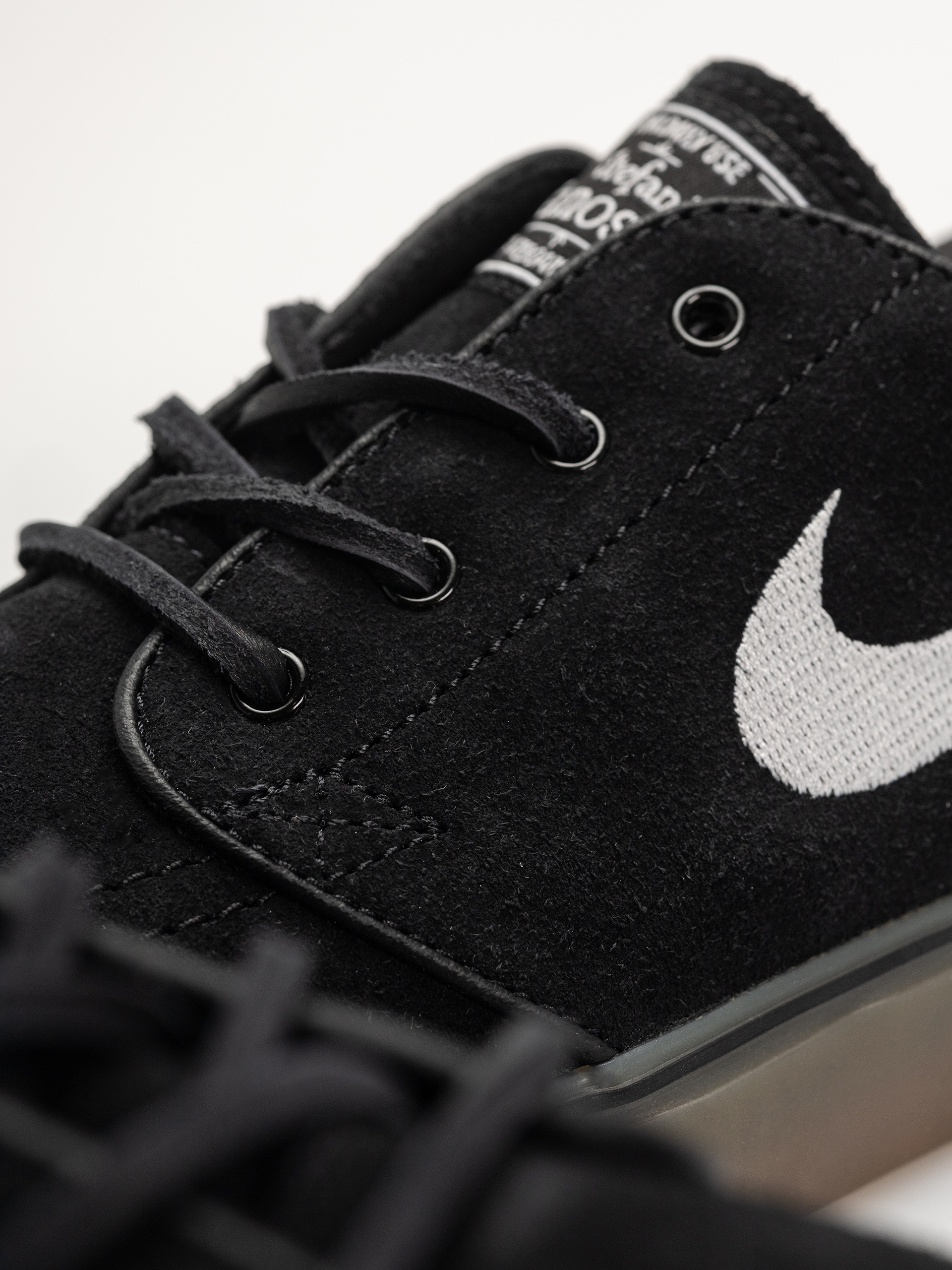 Обувки Nike SB Zoom Janoski Og+ (black/white black gum light brown)