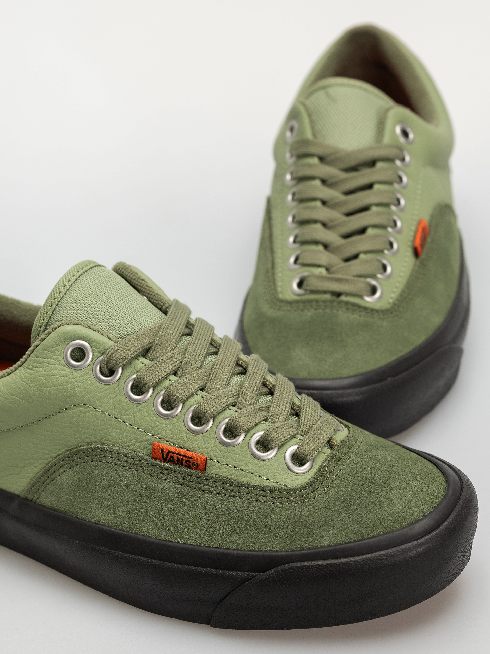 Обувки Vans Skate Era (olive/black)
