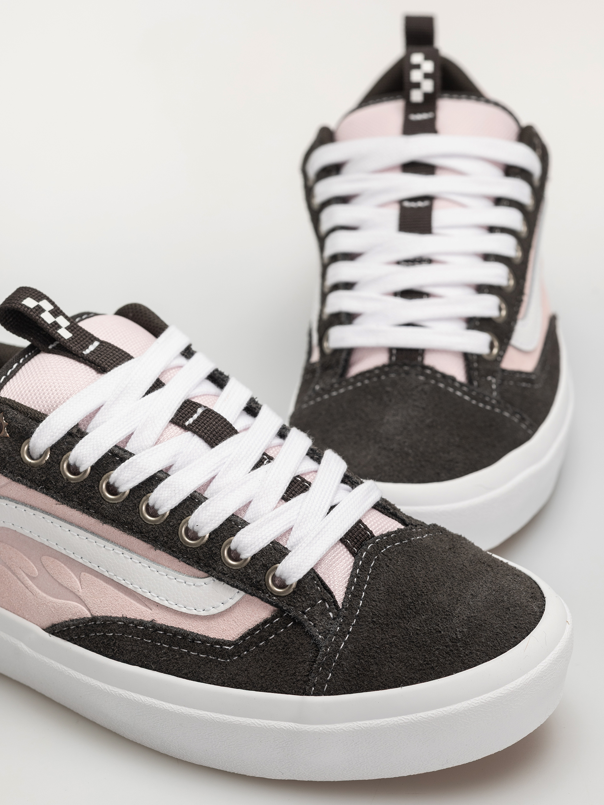 Обувки Vans Skate Old Skool 36 + (black/pink)