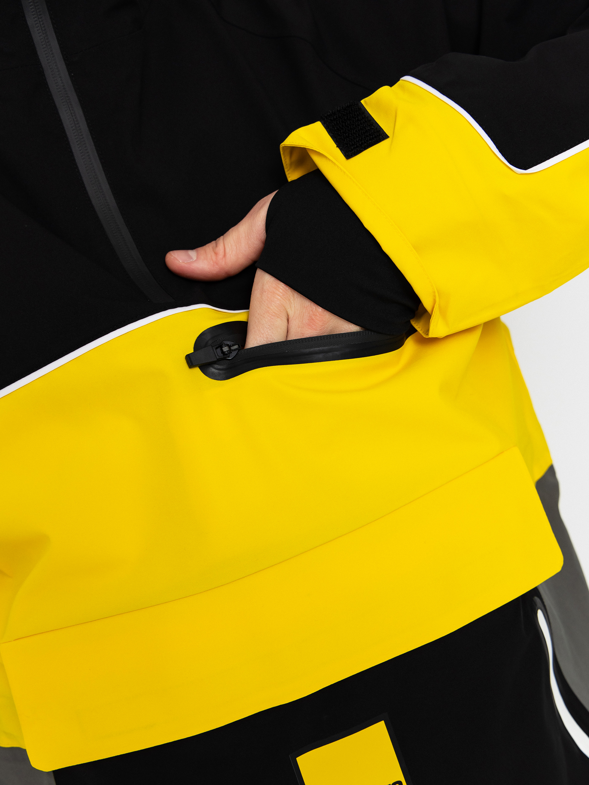 Мъжки Сноуборд яке ThirtyTwo Light Anorak (black/yellow)