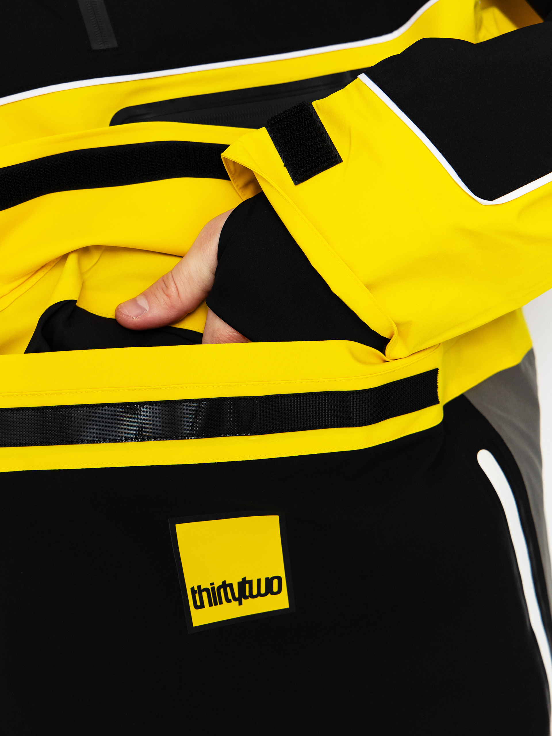Мъжки Сноуборд яке ThirtyTwo Light Anorak (black/yellow)