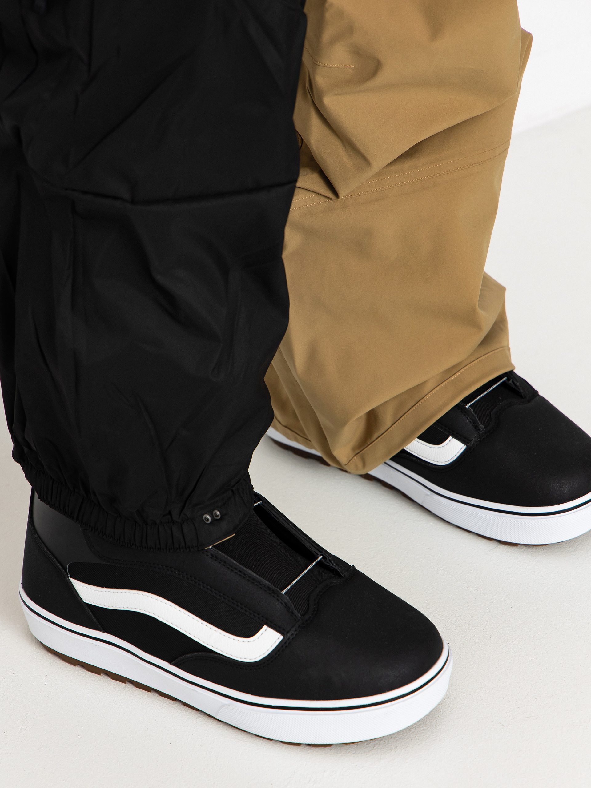 Мъжко Сноуборд панталони ThirtyTwo Basement Bib (khaki)