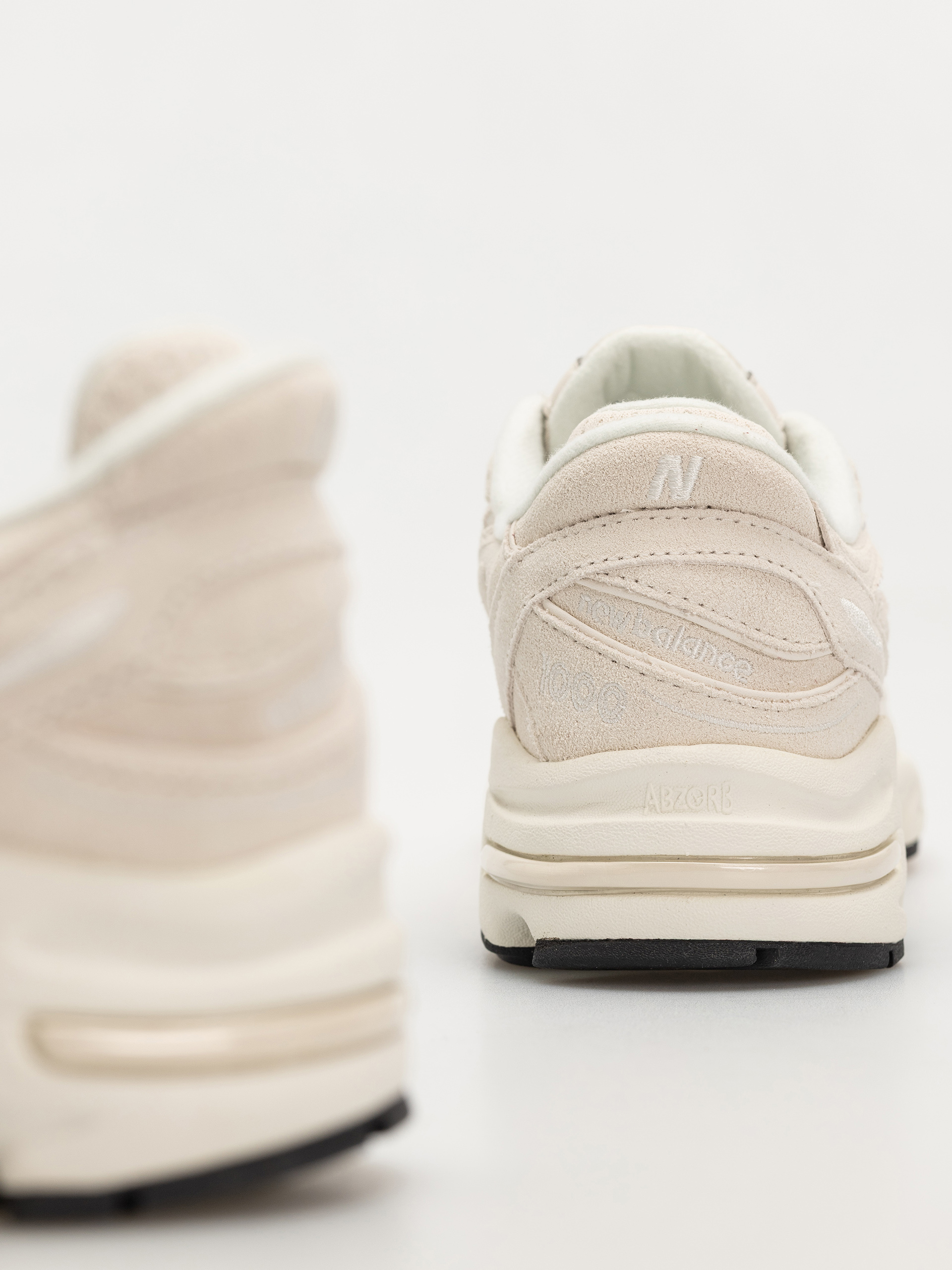 Обувки New Balance 1000 (linen/linen)