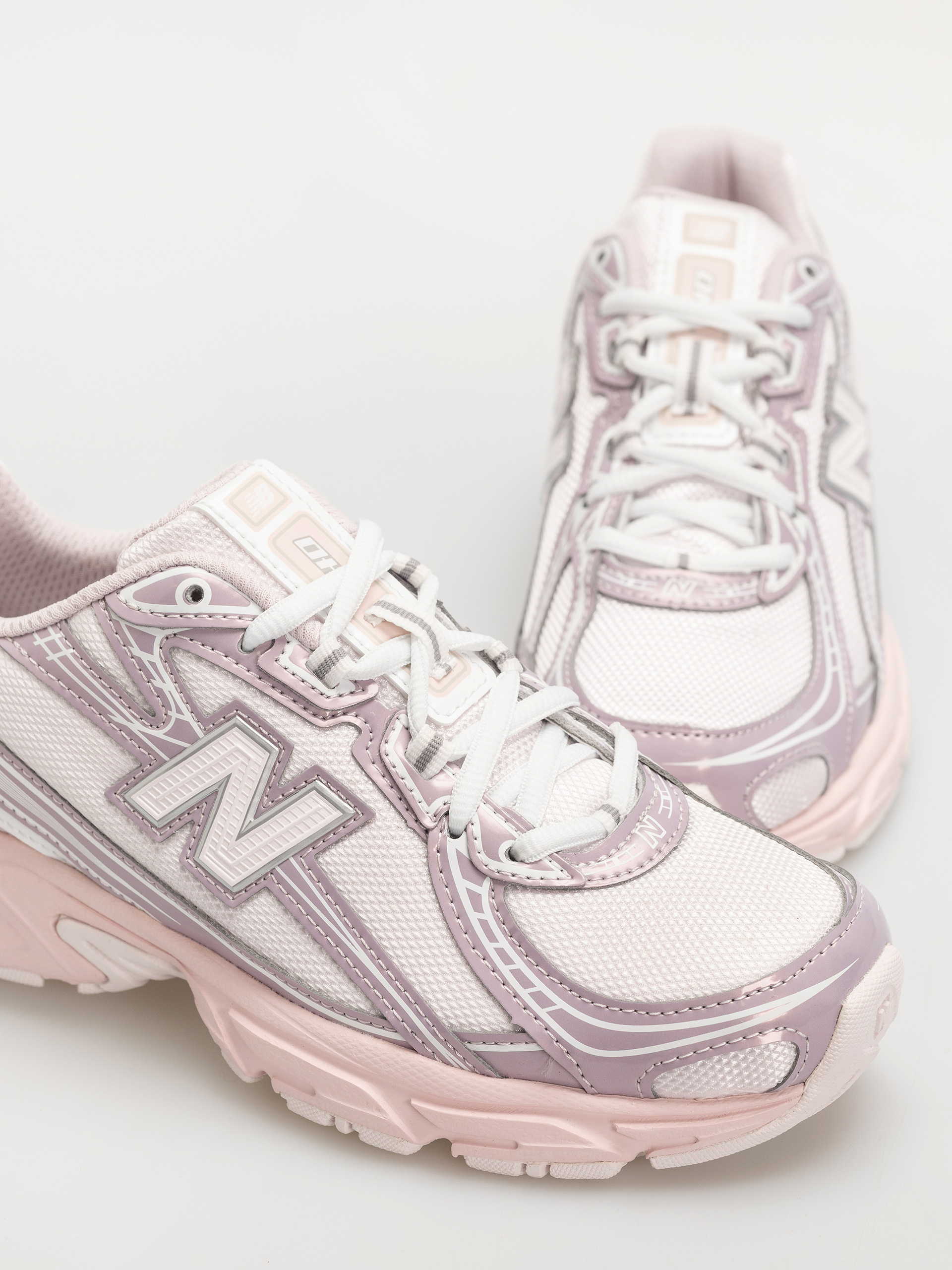 Обувки New Balance 740 JR (pink salt/stone pink)