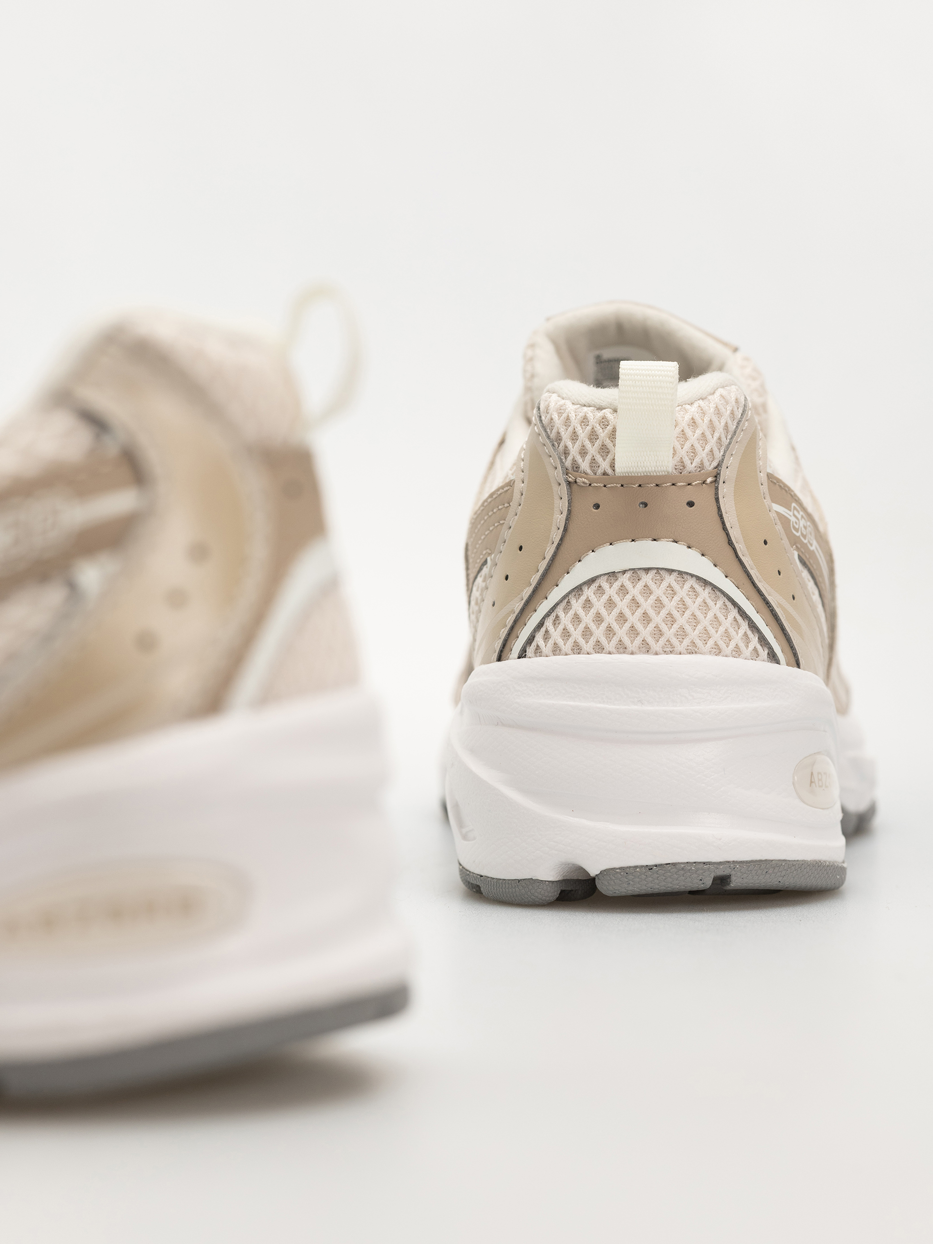 Обувки New Balance 530 JR (linen/stoneware)