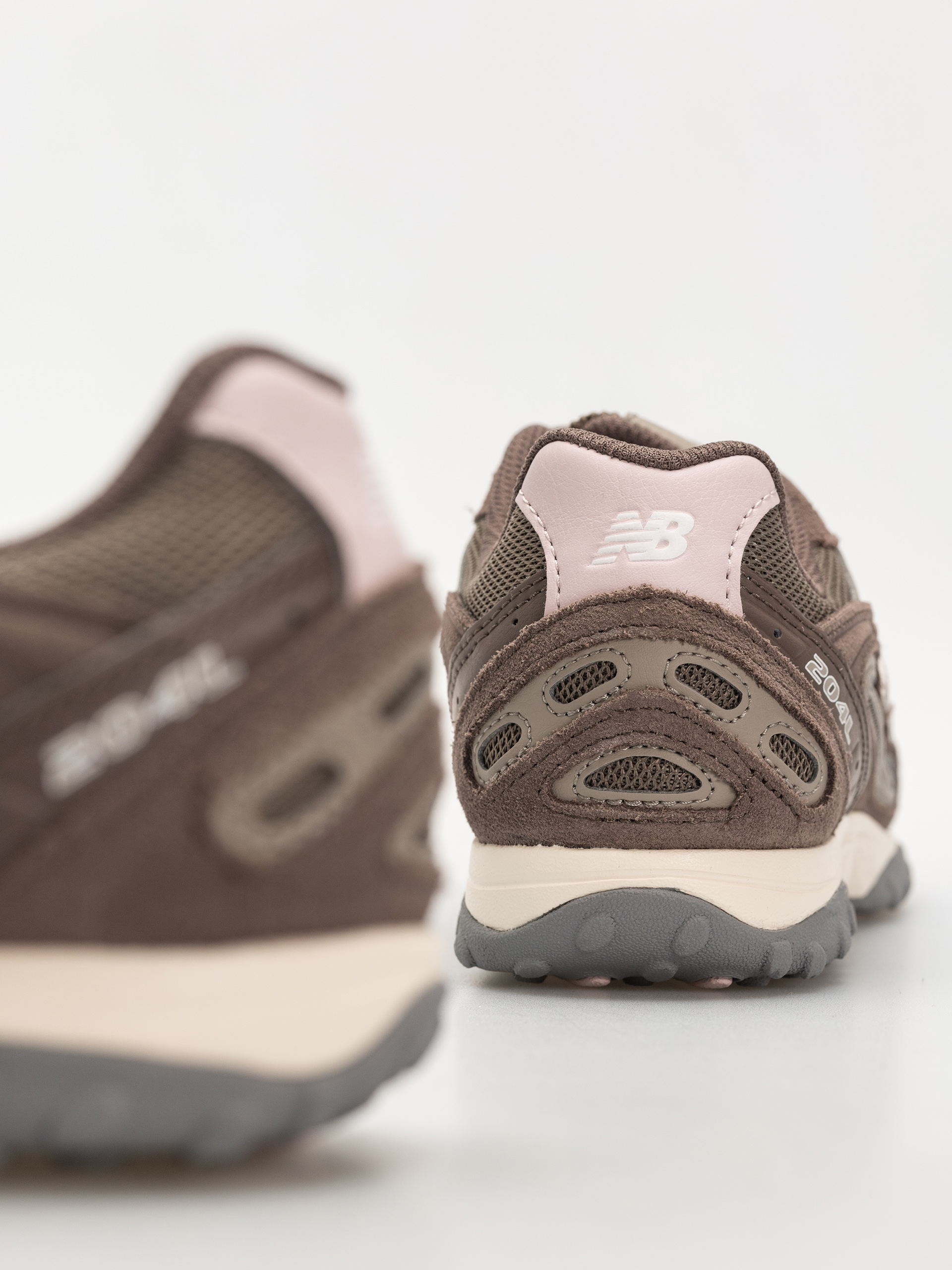 Обувки New Balance 204 (cortado/stone pink)