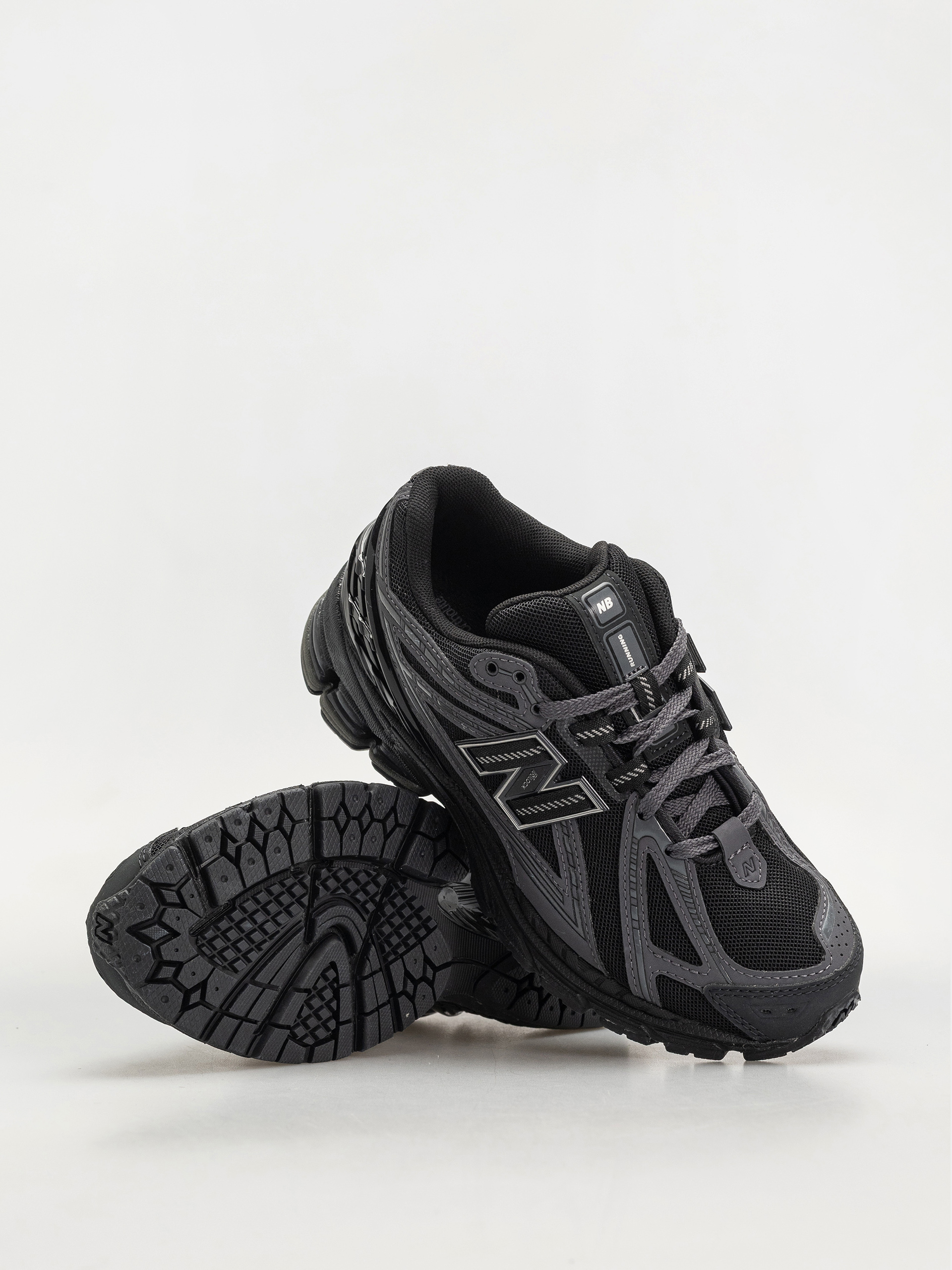 Обувки New Balance 1906 (black)
