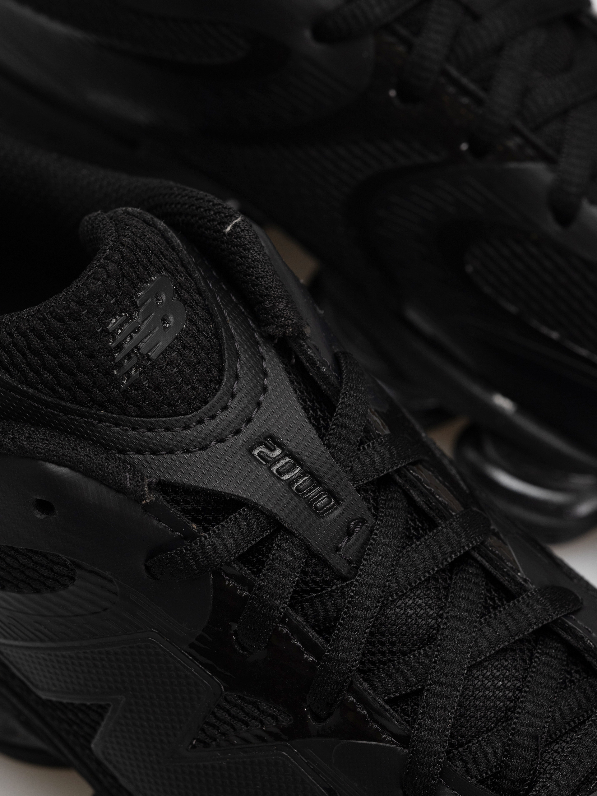 Обувки New Balance 2000 (black/black etb)