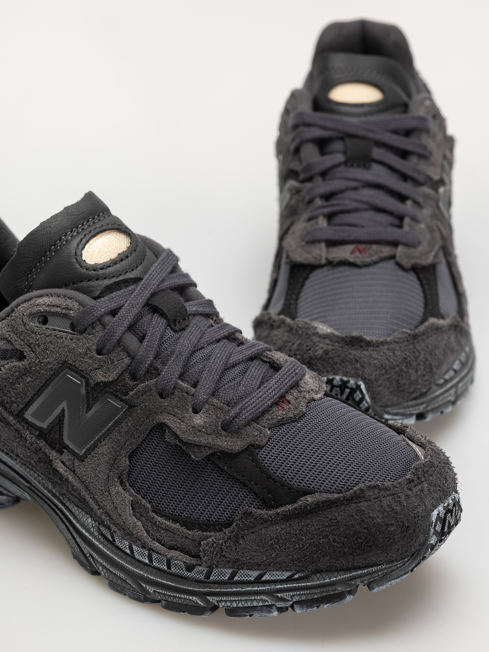 Обувки New Balance 2002 (black)