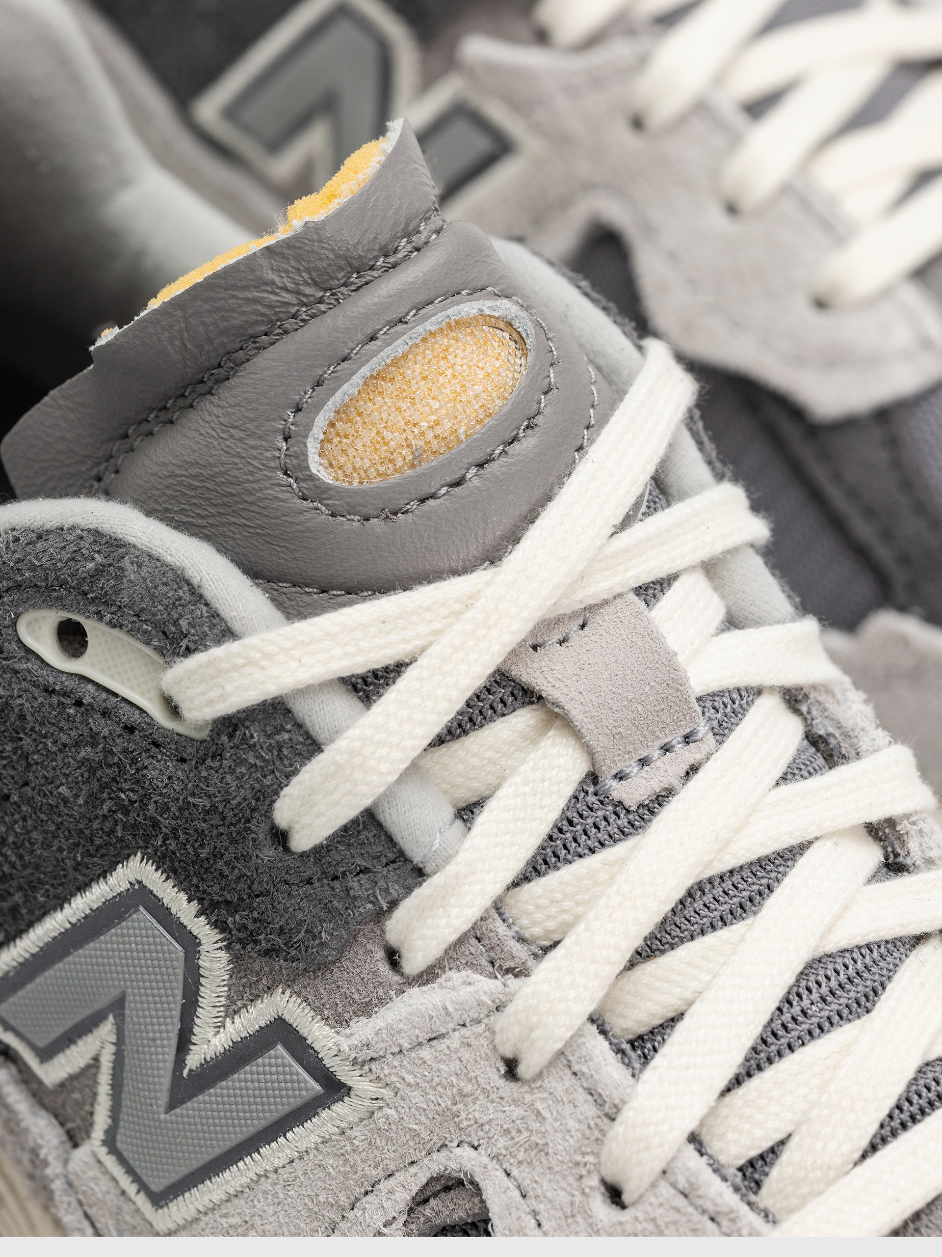 Обувки New Balance 2002 (grey)