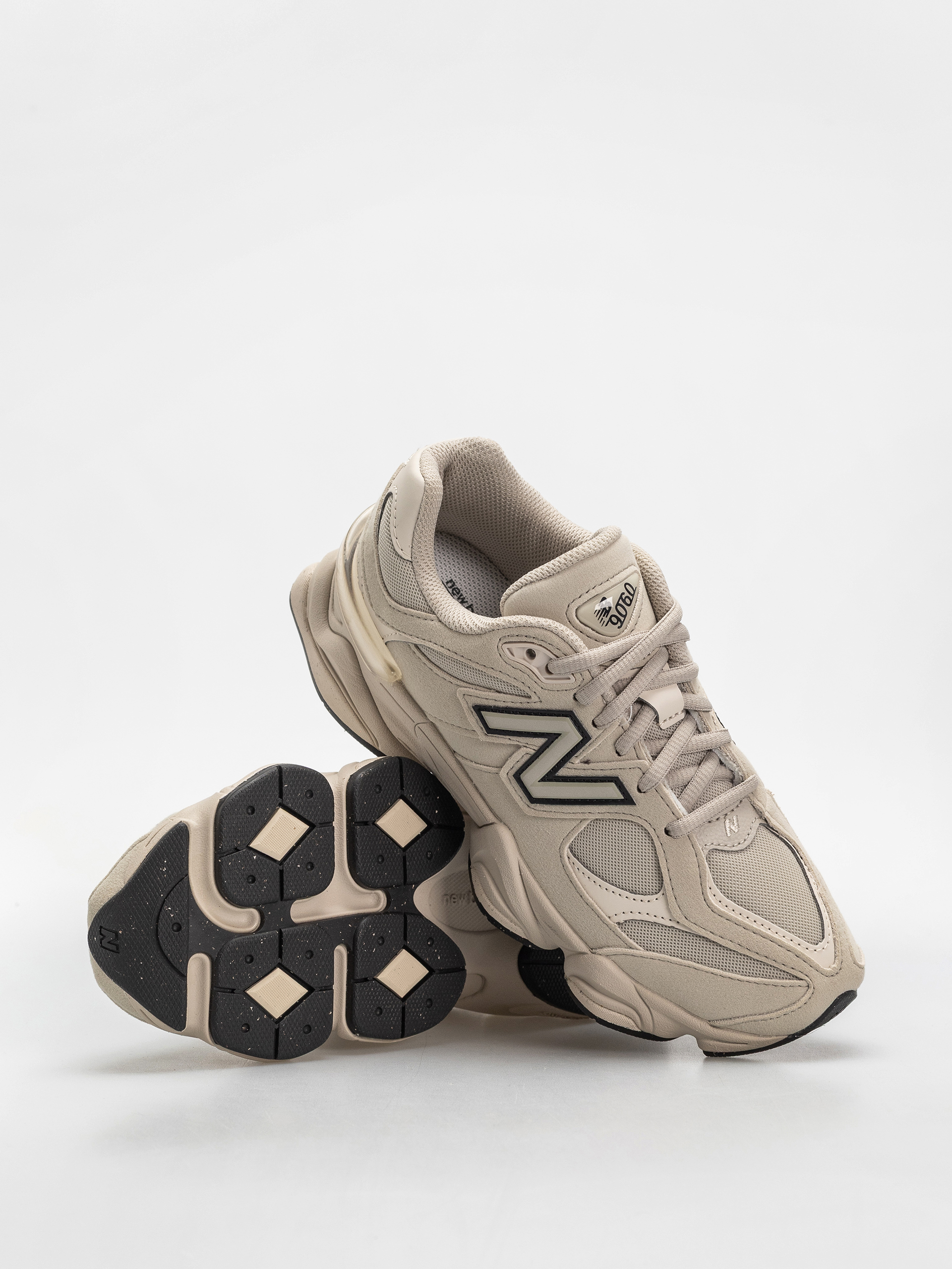 Обувки New Balance 9060 JR (shipyard/linen)