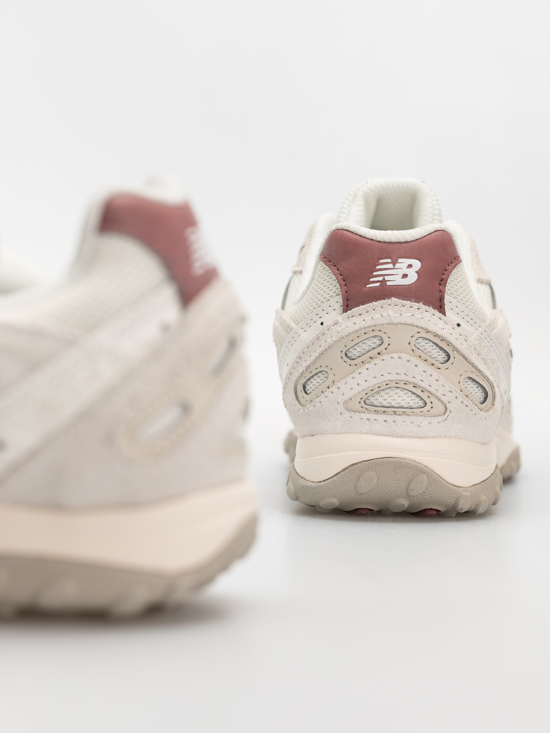 Обувки New Balance 204 (sea salt/red rock)