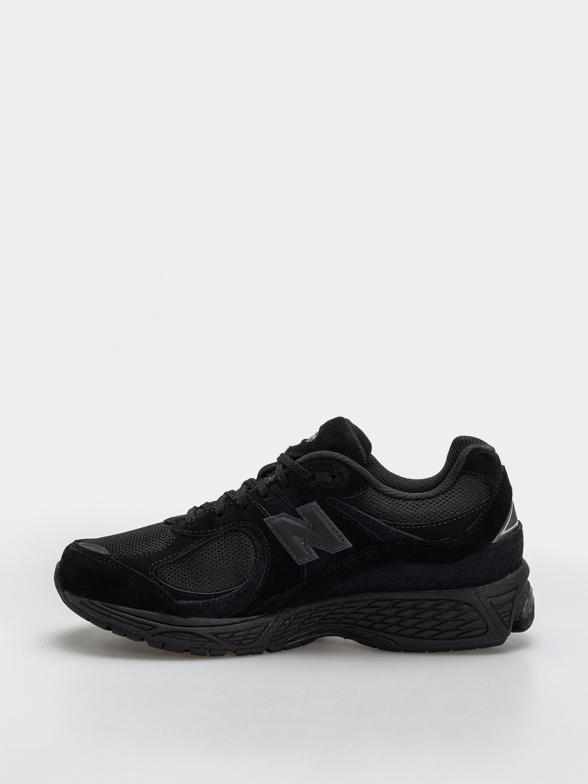 Обувки New Balance 2002 (black/black metallic)