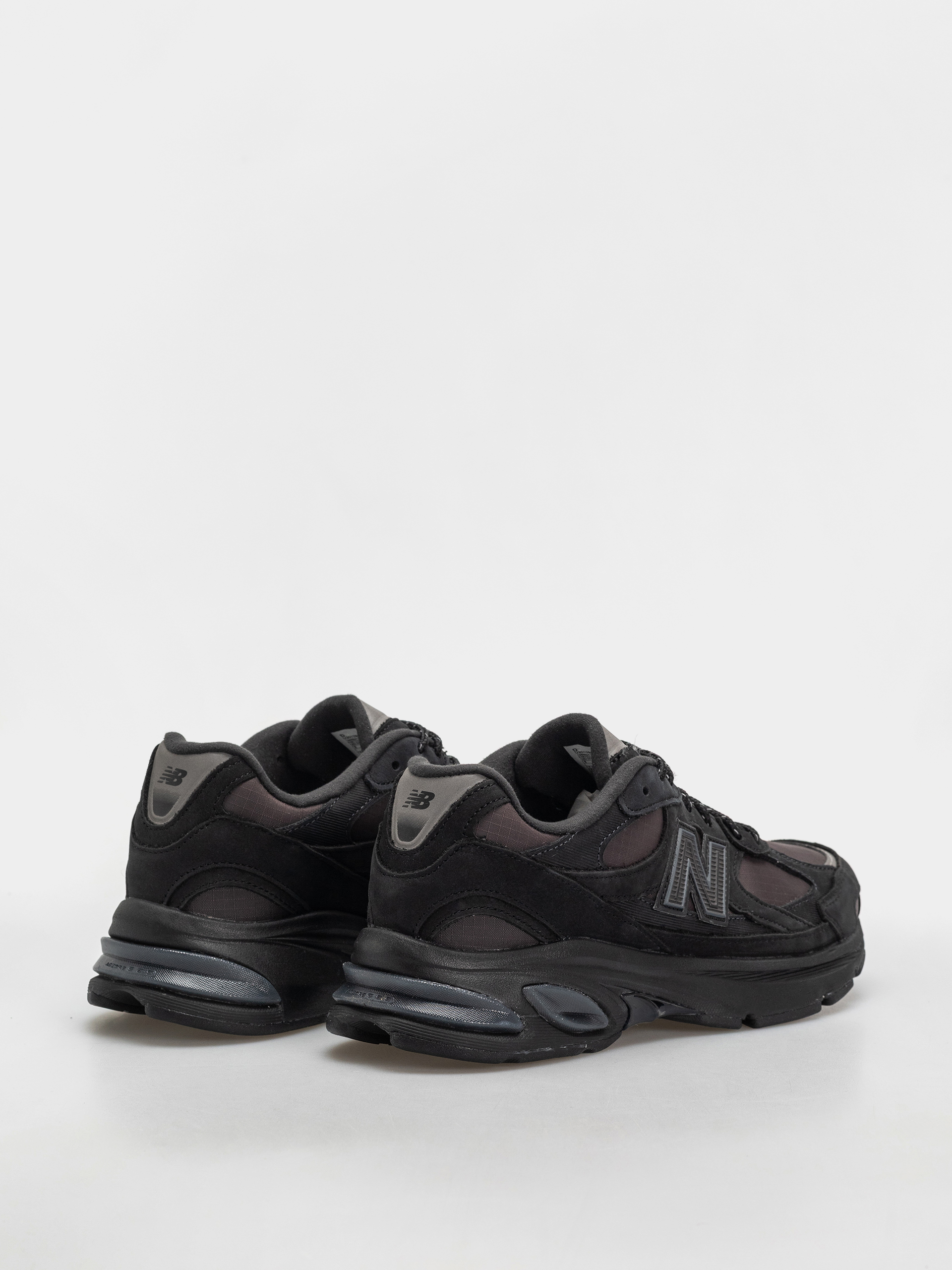 Обувки New Balance 2010 (black/faded black/phantom)