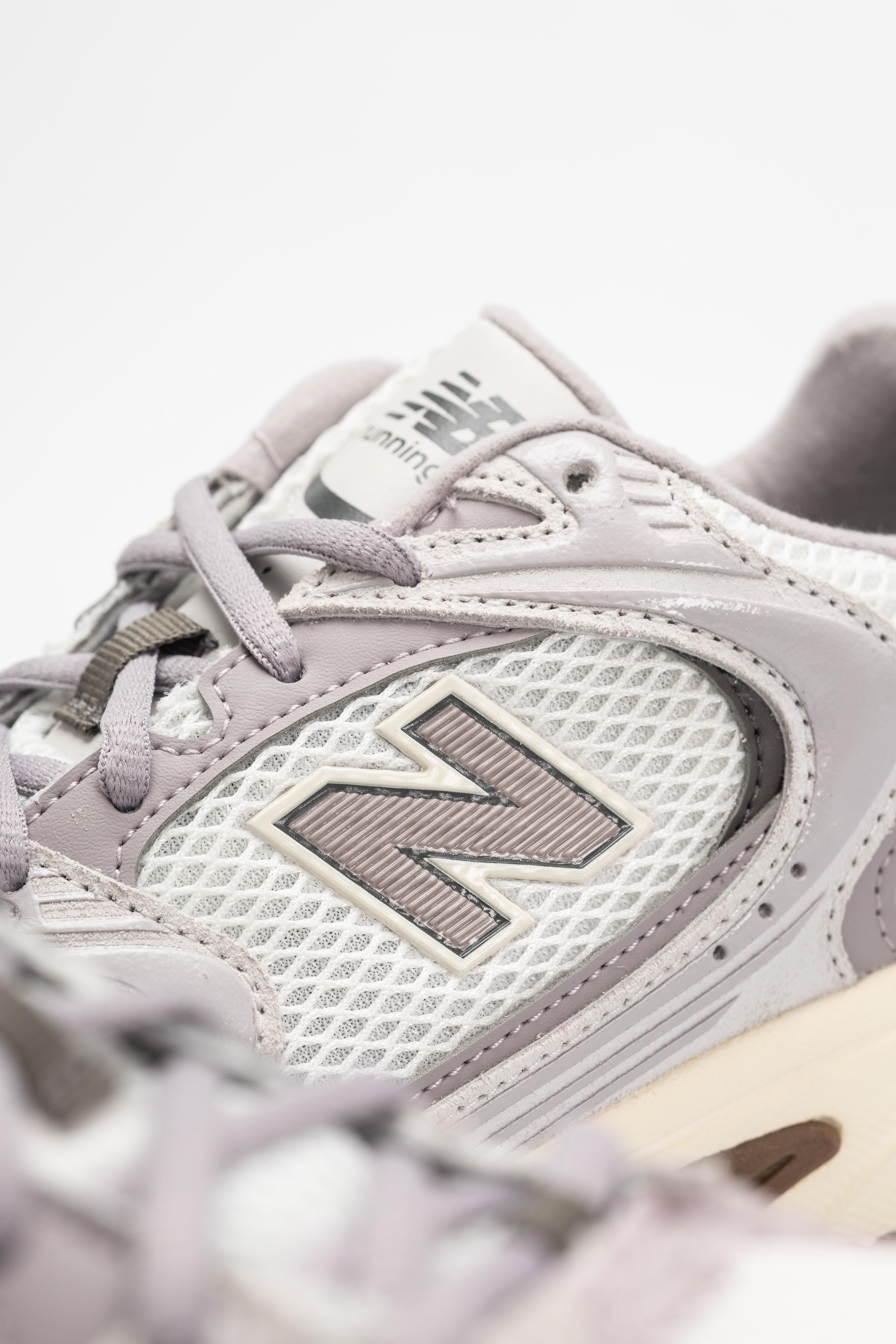 Обувки New Balance 530 (grey matter/truffle salt)