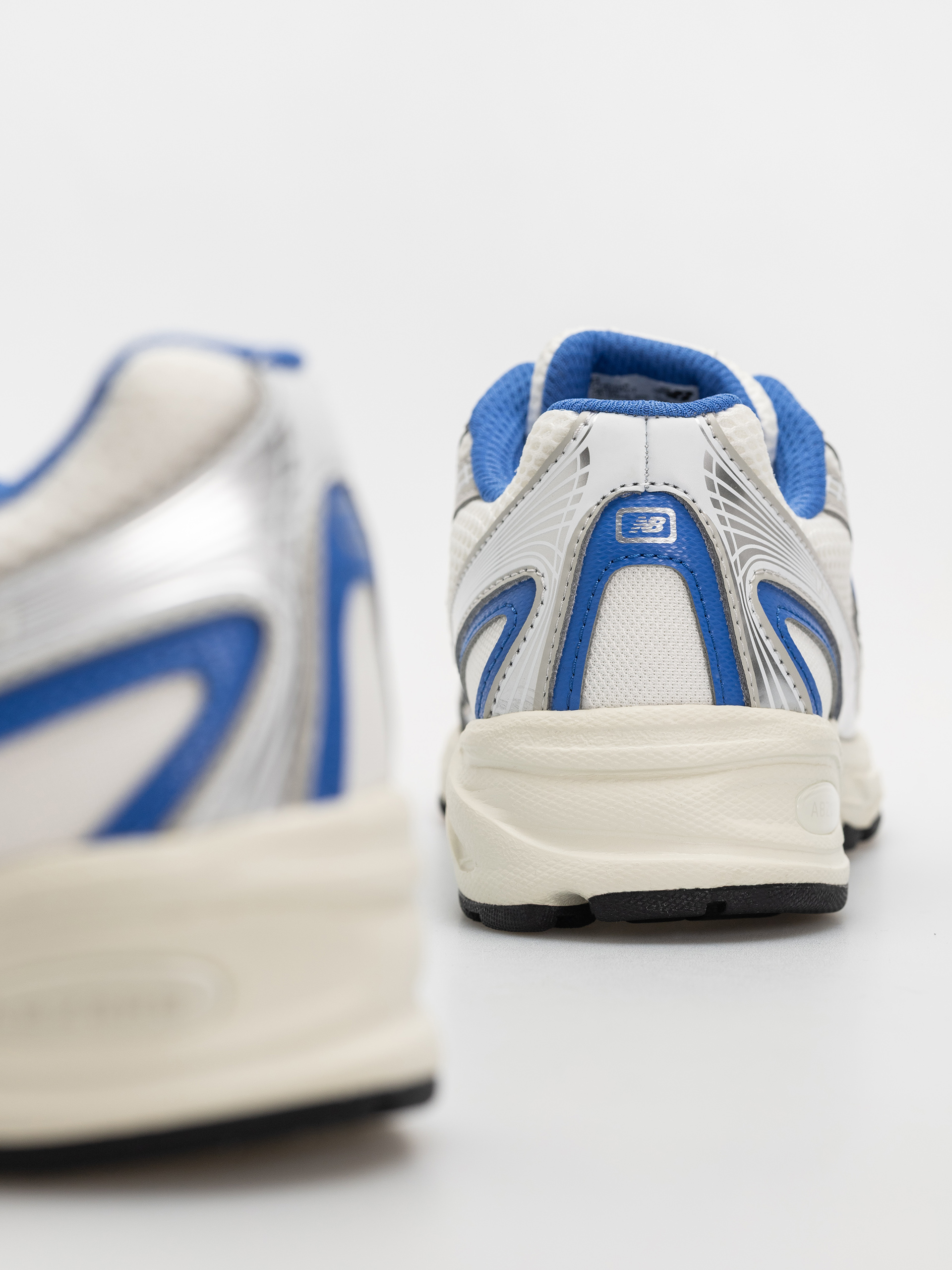 Обувки New Balance 740 (blue bird/angora)