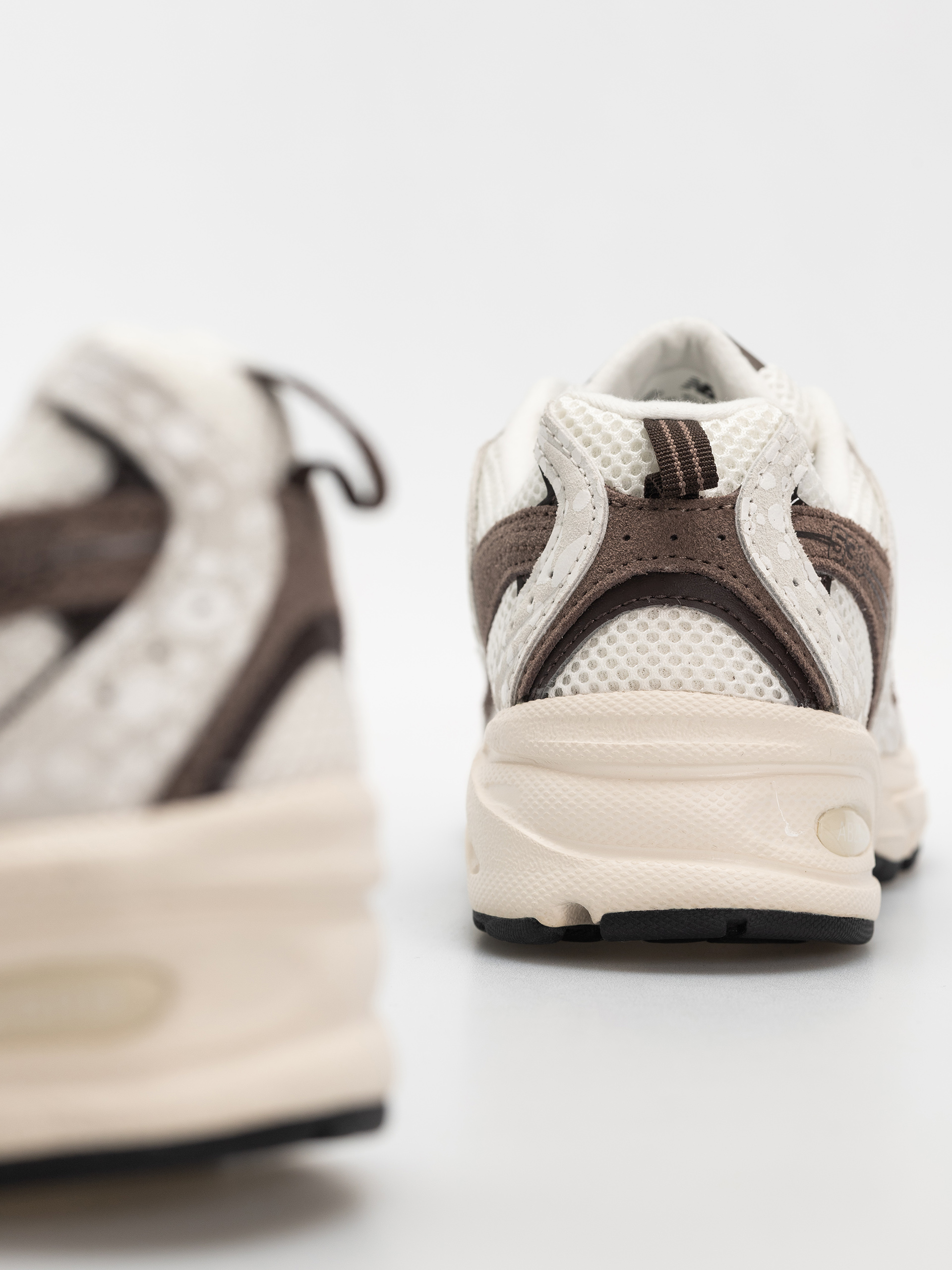 Обувки New Balance 530 (sea salt/cortado)