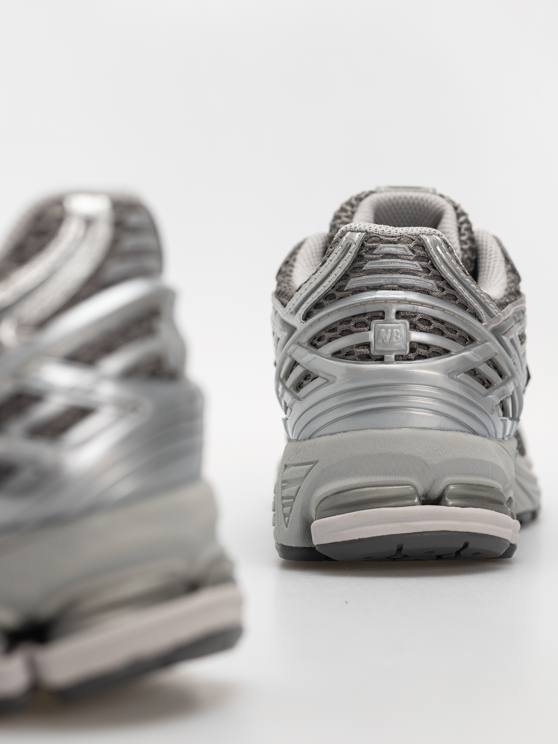 Обувки New Balance 1906 (harbor grey/silver metalic/concrete eh)