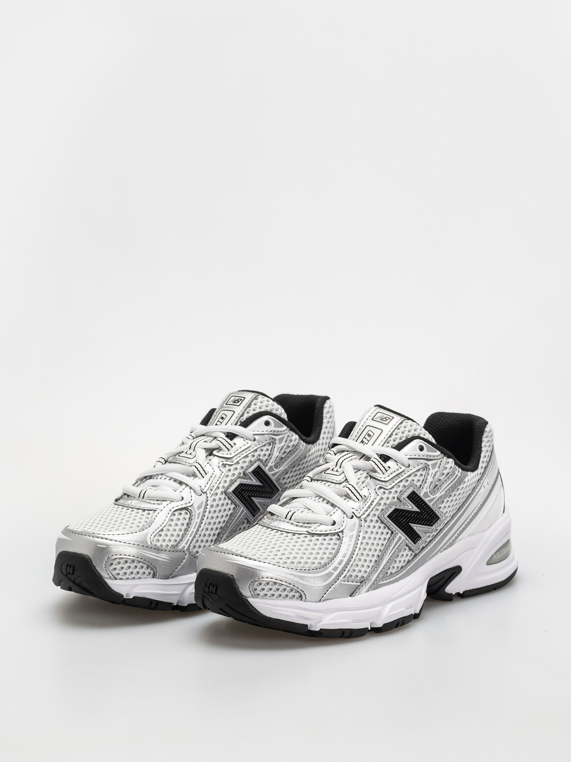 Обувки New Balance 740 (white/silver metallic/black nw2)