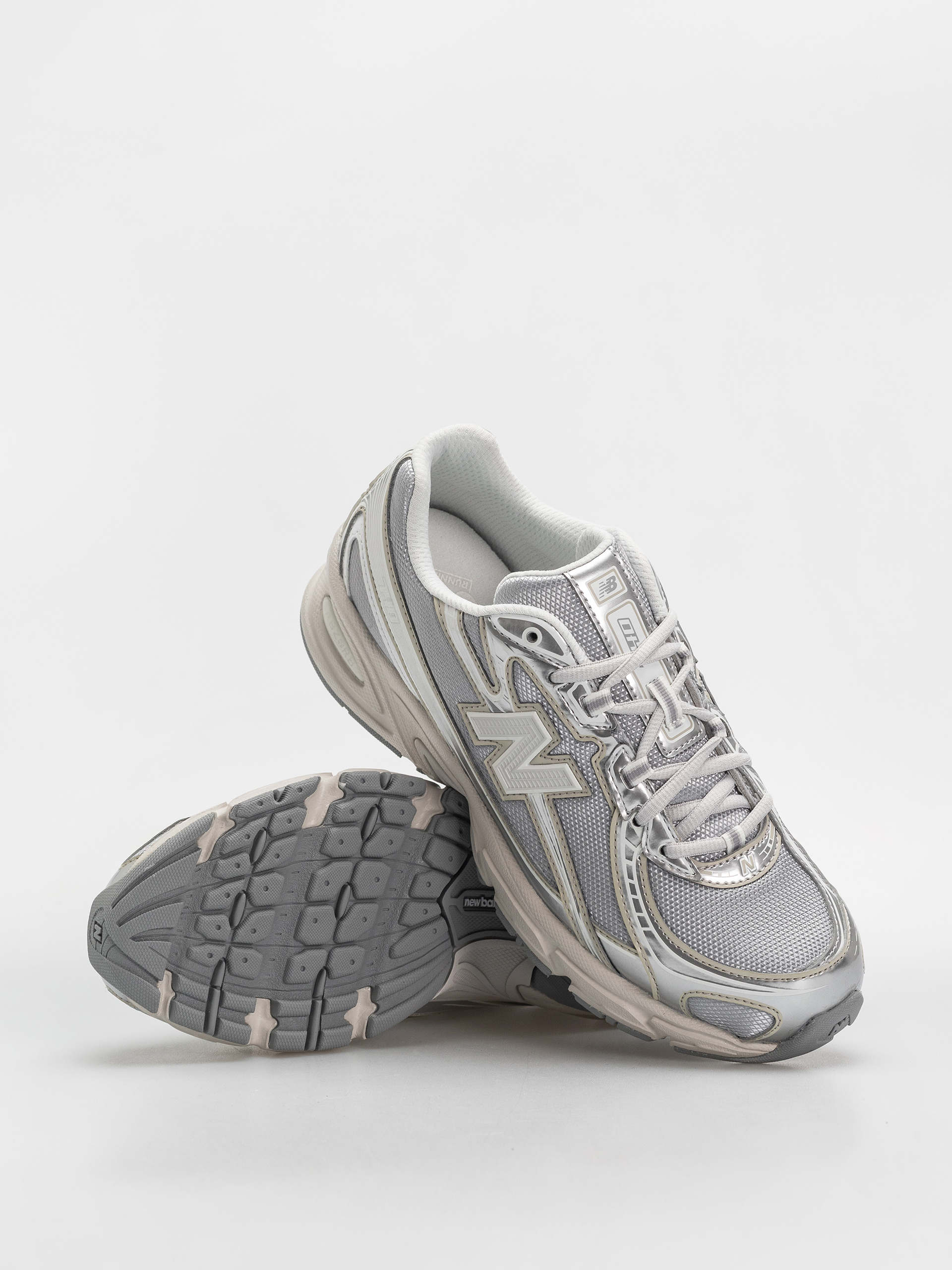 Обувки New Balance 740 (metallic silver/metallic silver)