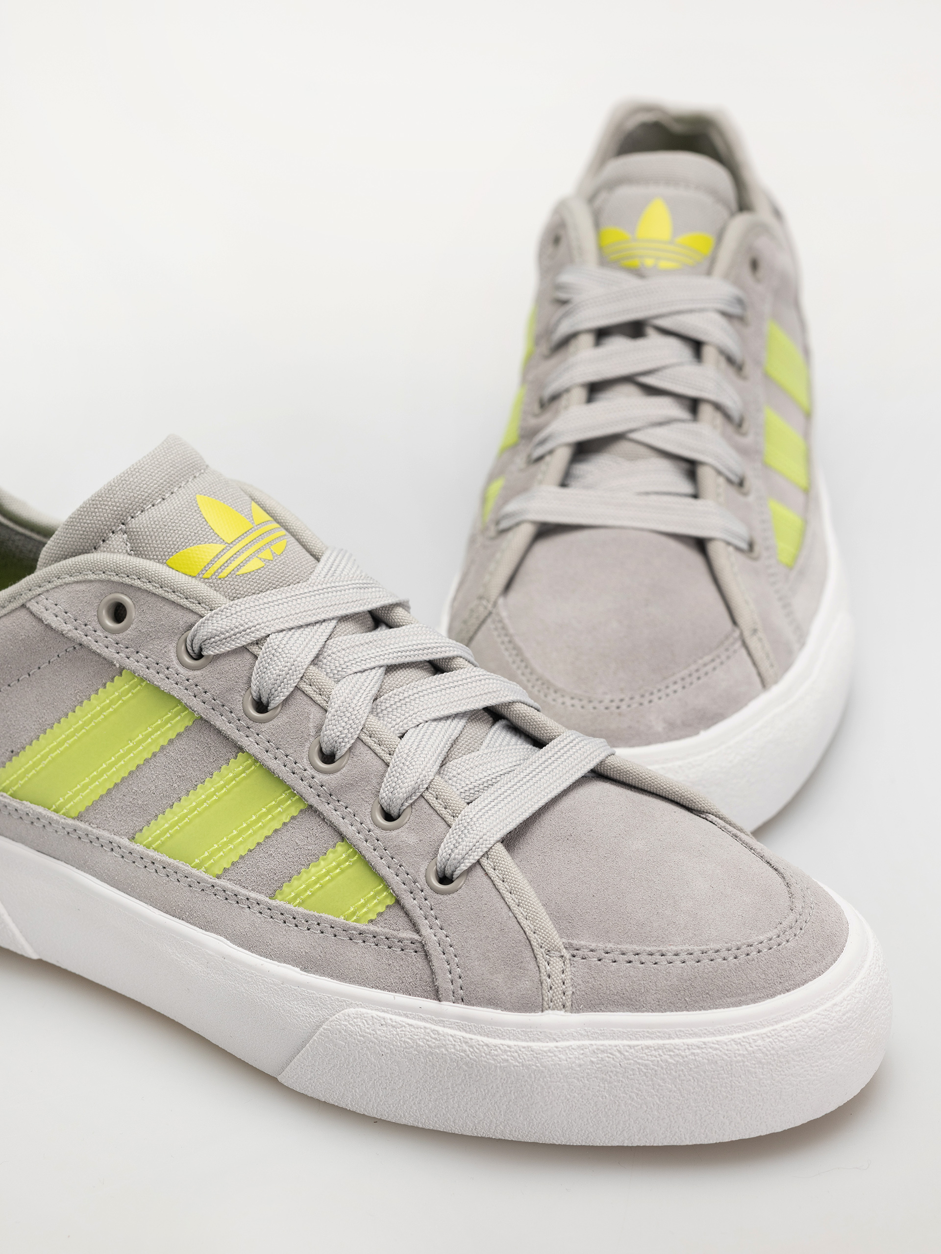 Обувки adidas Court Tns Premiere (gretwo/sslime/grethr)