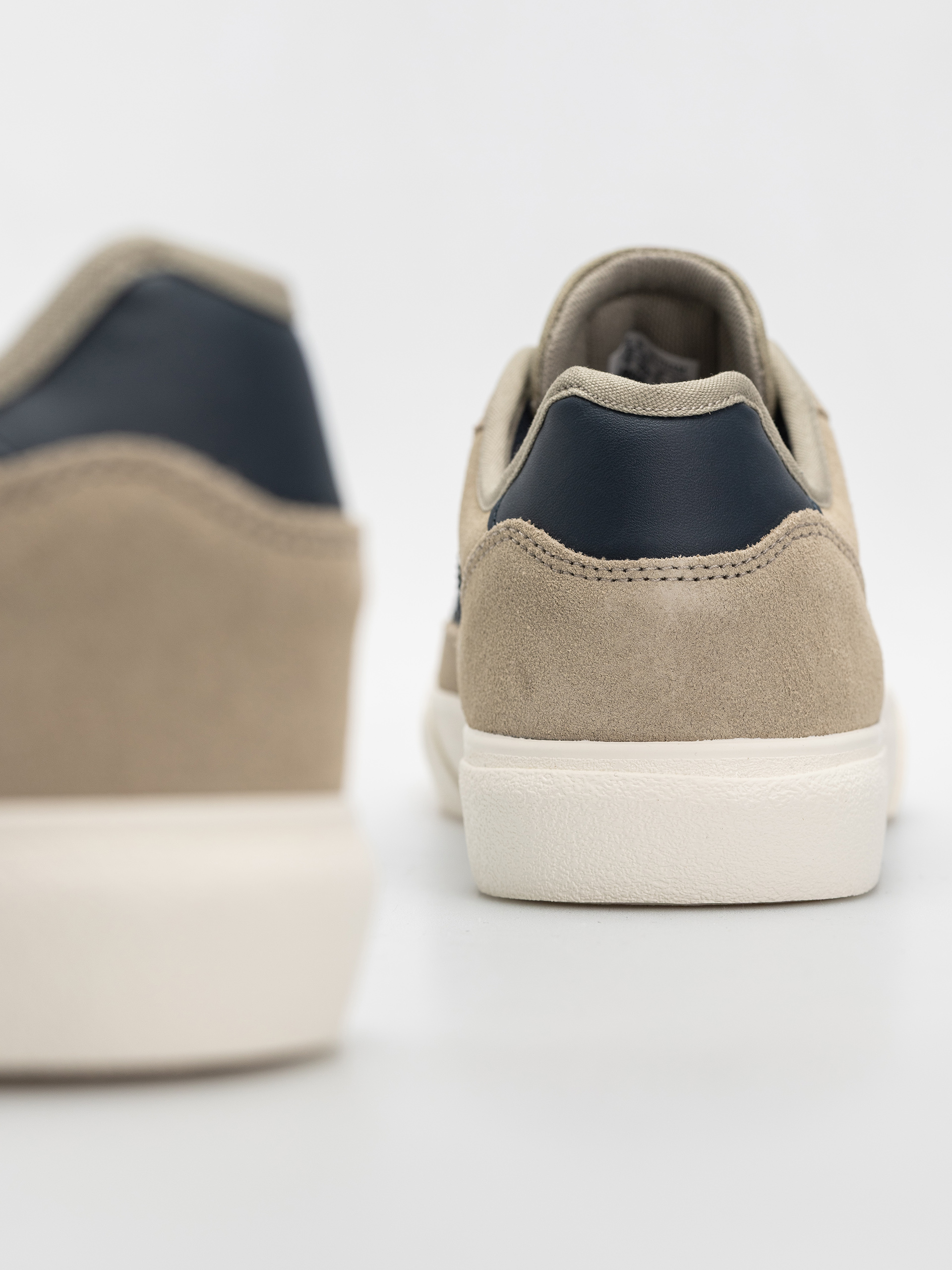 Обувки adidas Court Tns Premiere (aurink/cwhite)