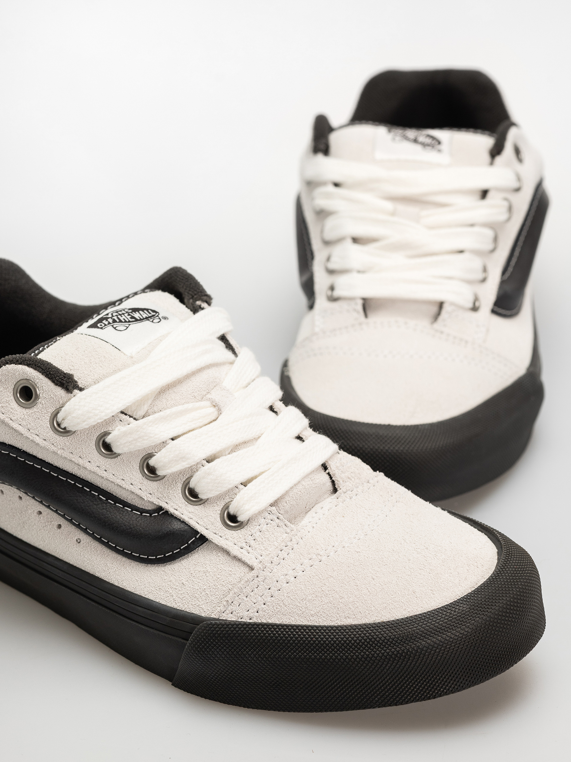 Обувки Vans Knu Skool (white)